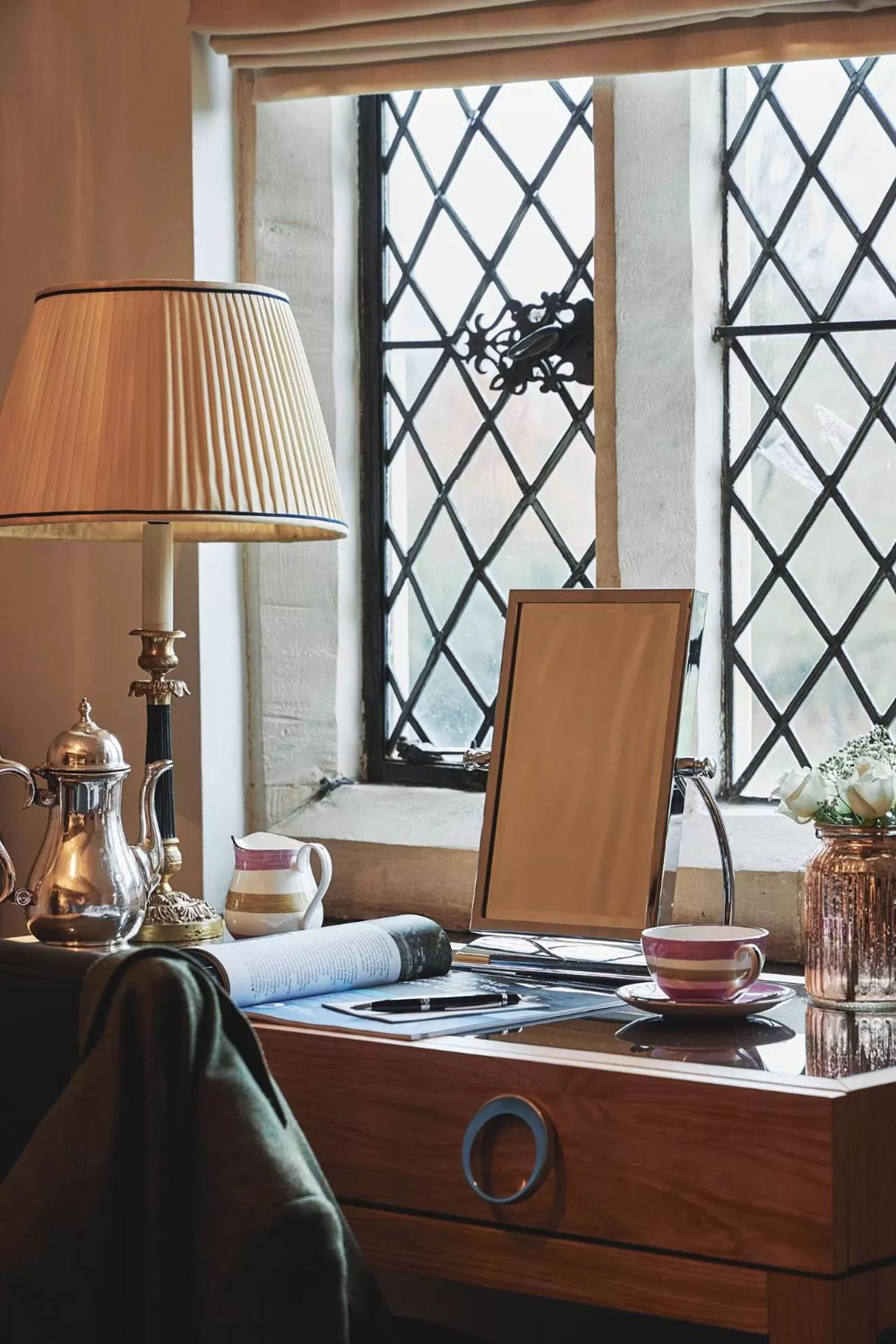 Bedroom in Great Fosters - Near Windsor