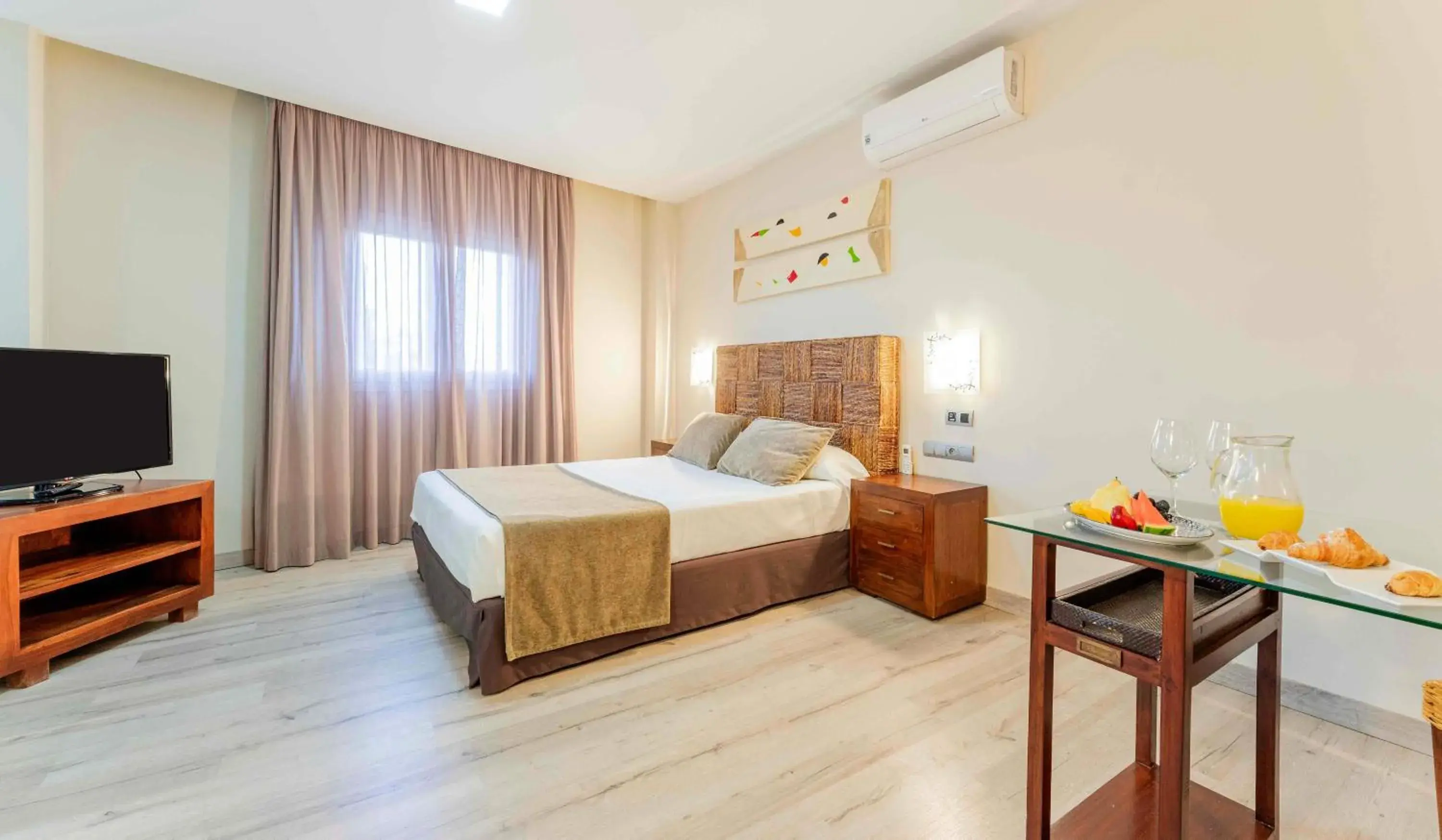 Junior Suite in Checkin Camino de Granada Junior Suite in Checkin Camino de Granada