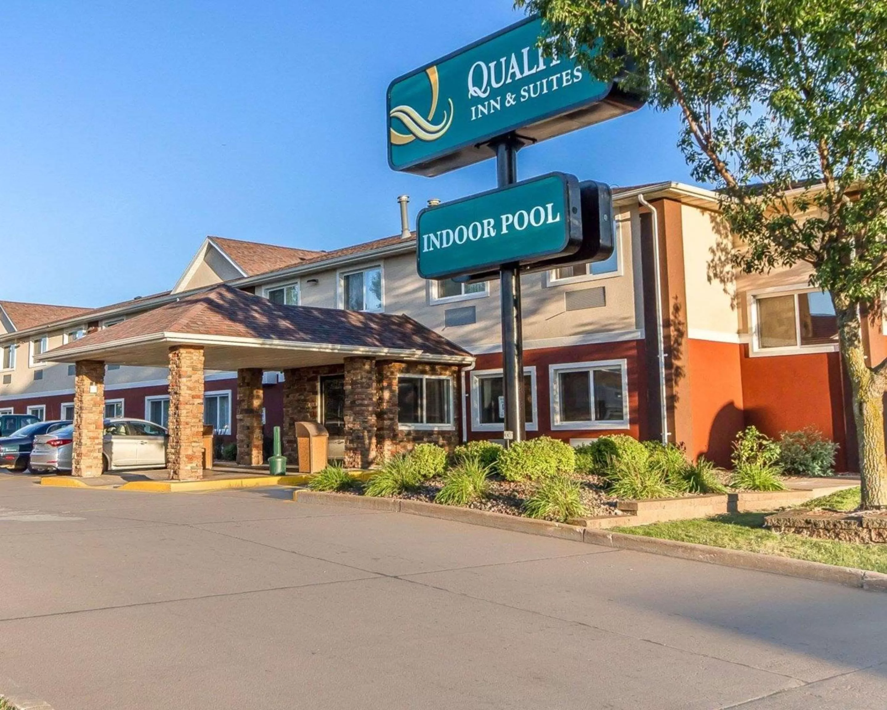 Property building in Quality Inn & Suites Eau Claire University Area