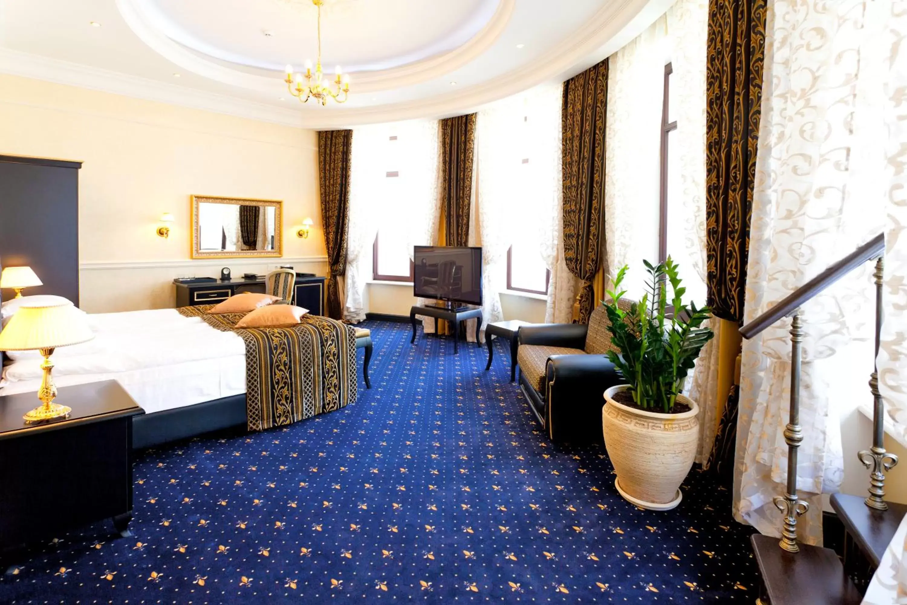 Suite with Terrace and Pool View - single occupancy in Villa Le Premier - Maestro Suite with Terrace and Pool View - single occupancy in Villa Le Premier - Maestro