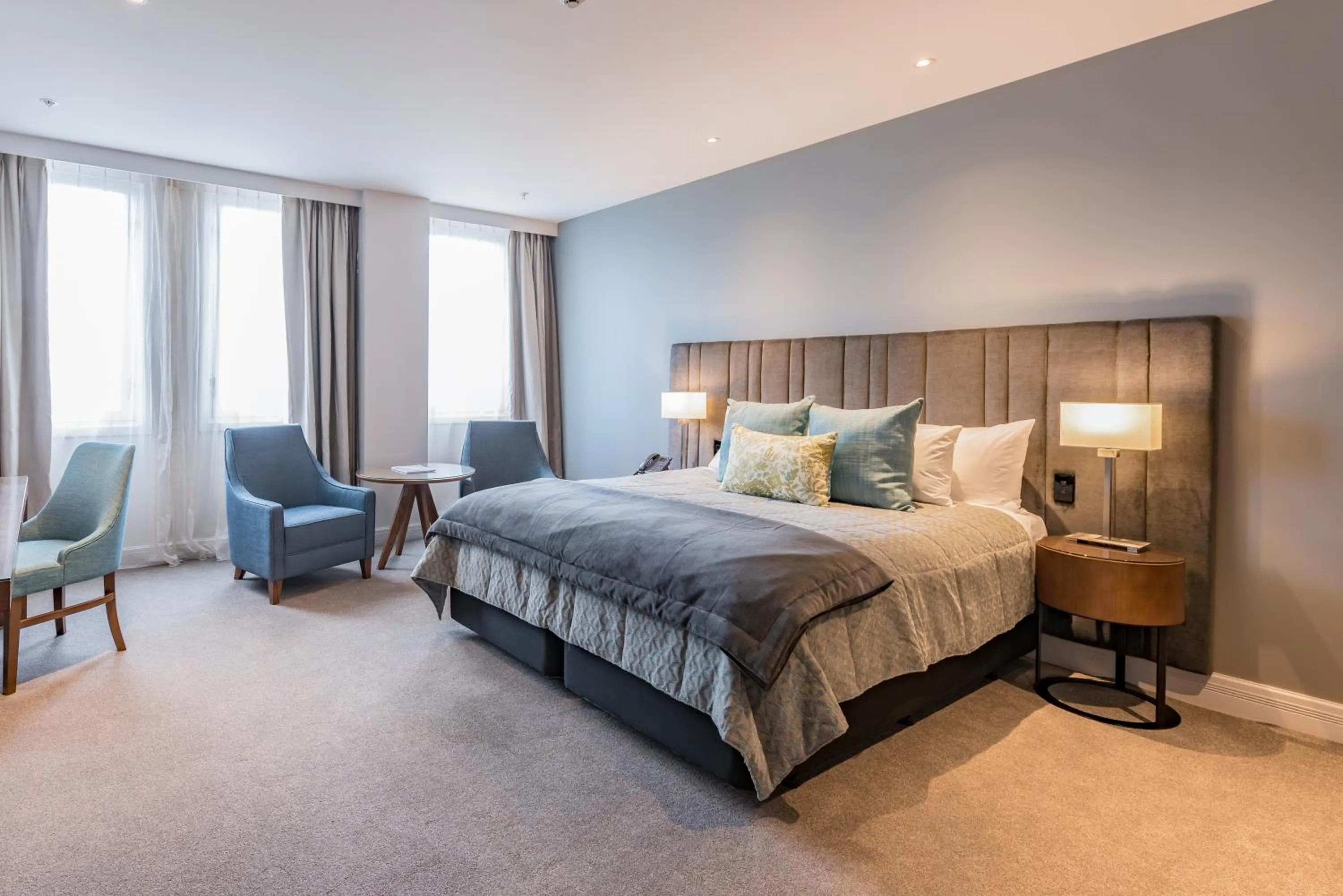 Bedroom, Bed in Distinction Christchurch Hotel