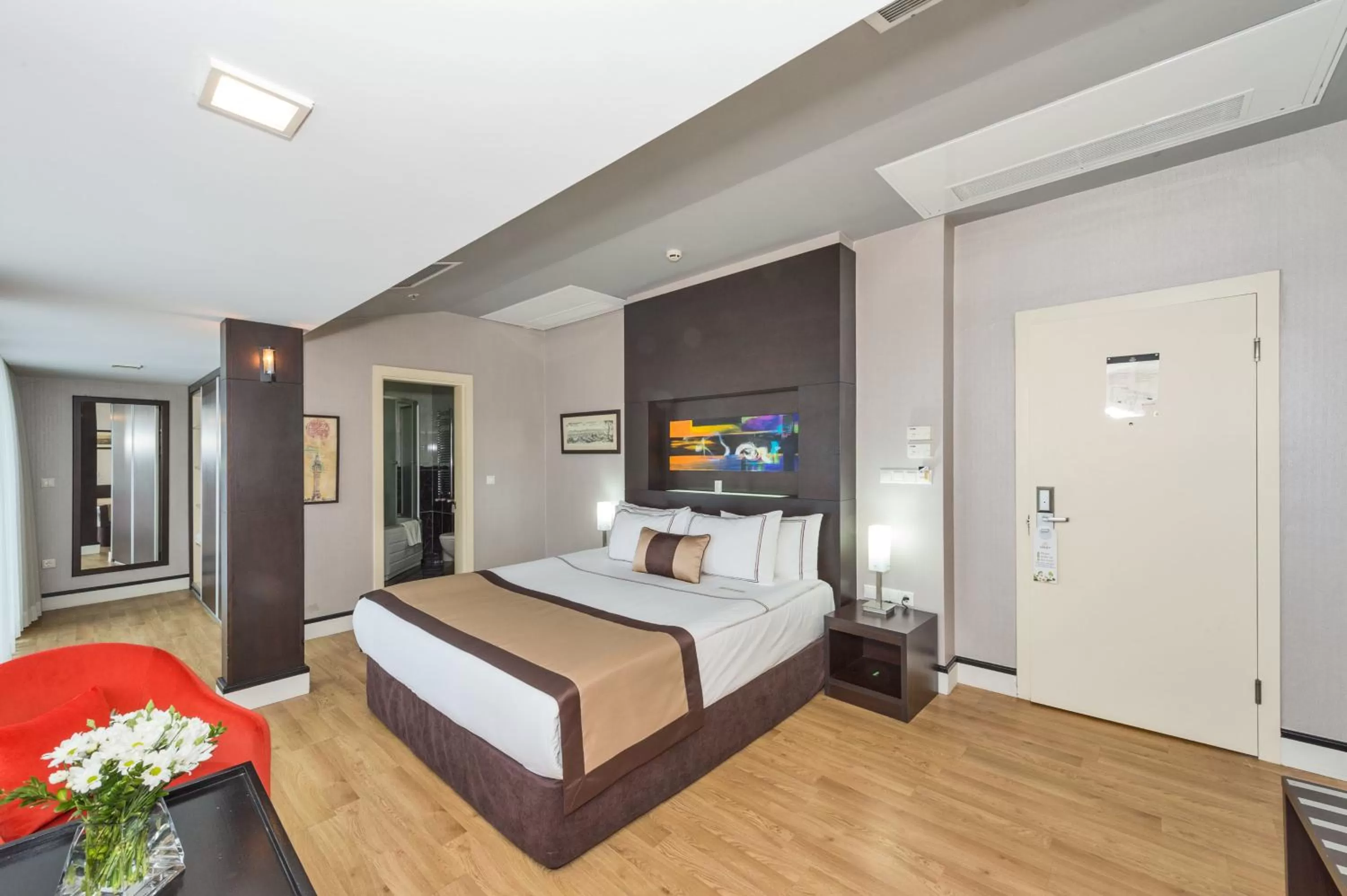 Photo of the whole room, Bed in The Hotel Beyaz Saray & Spa - Special Category