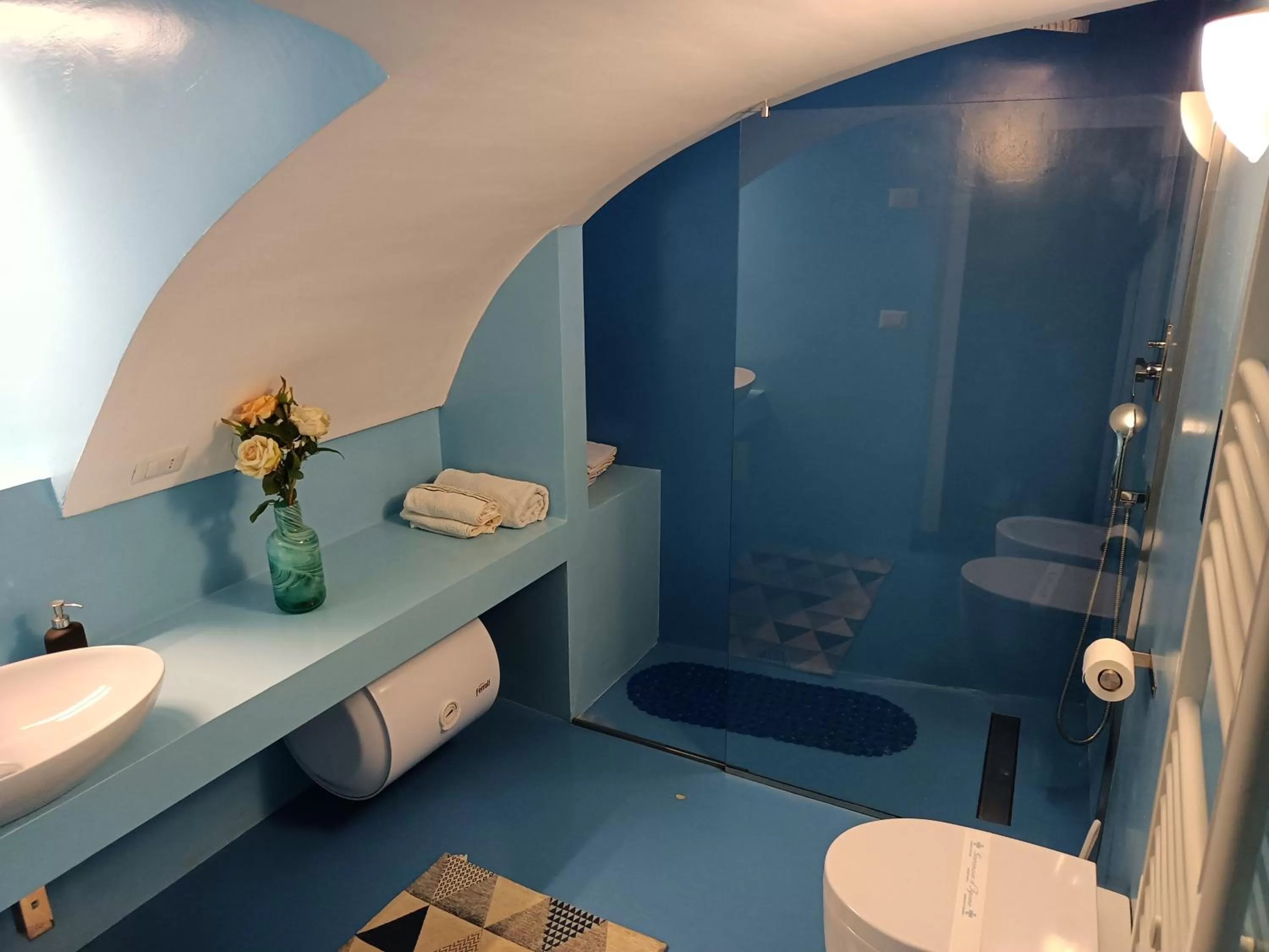 Bathroom in Santandrea suites