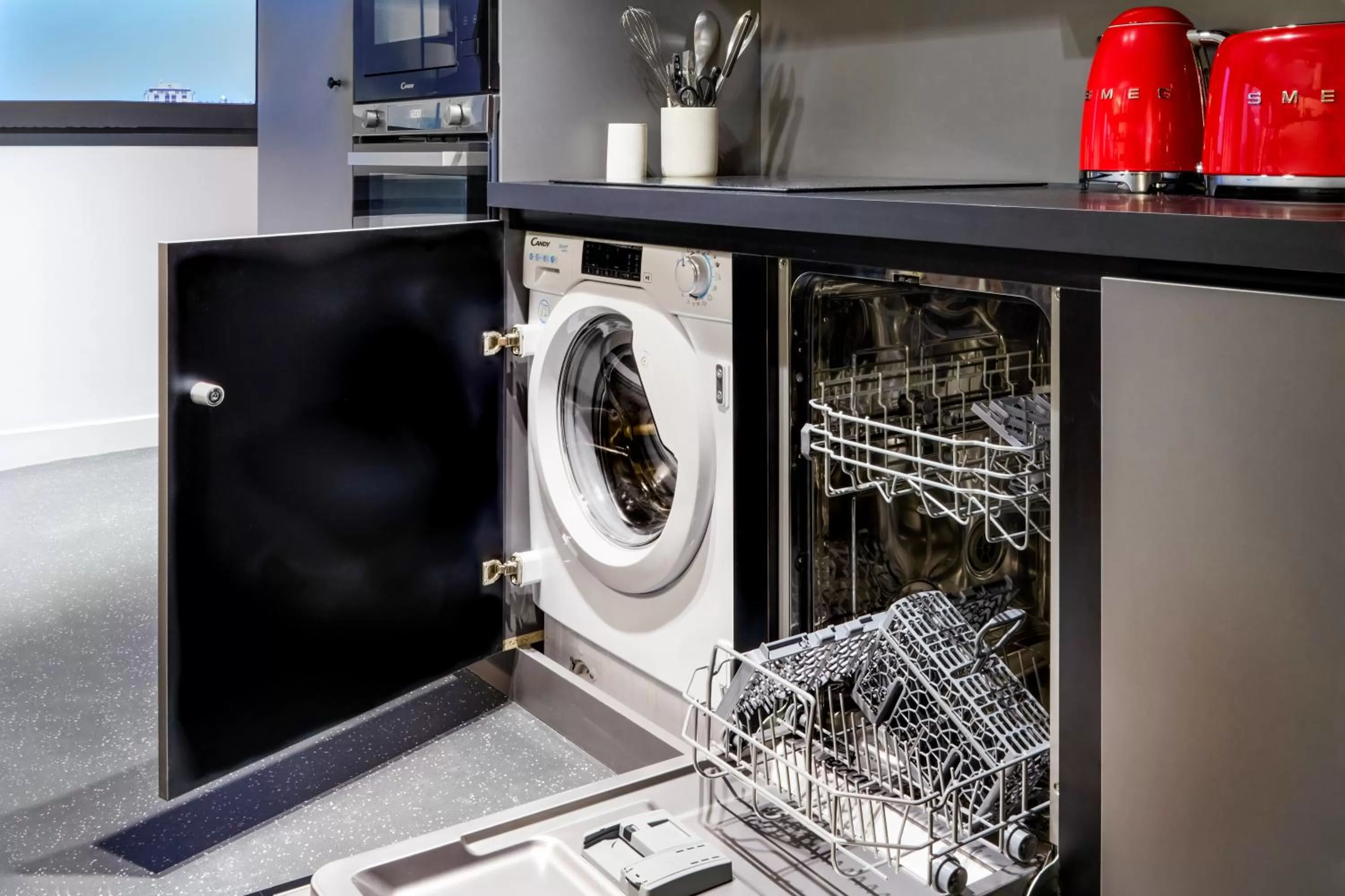 Kitchen or kitchenette in Aparthotel Adagio Paris Bercy Village