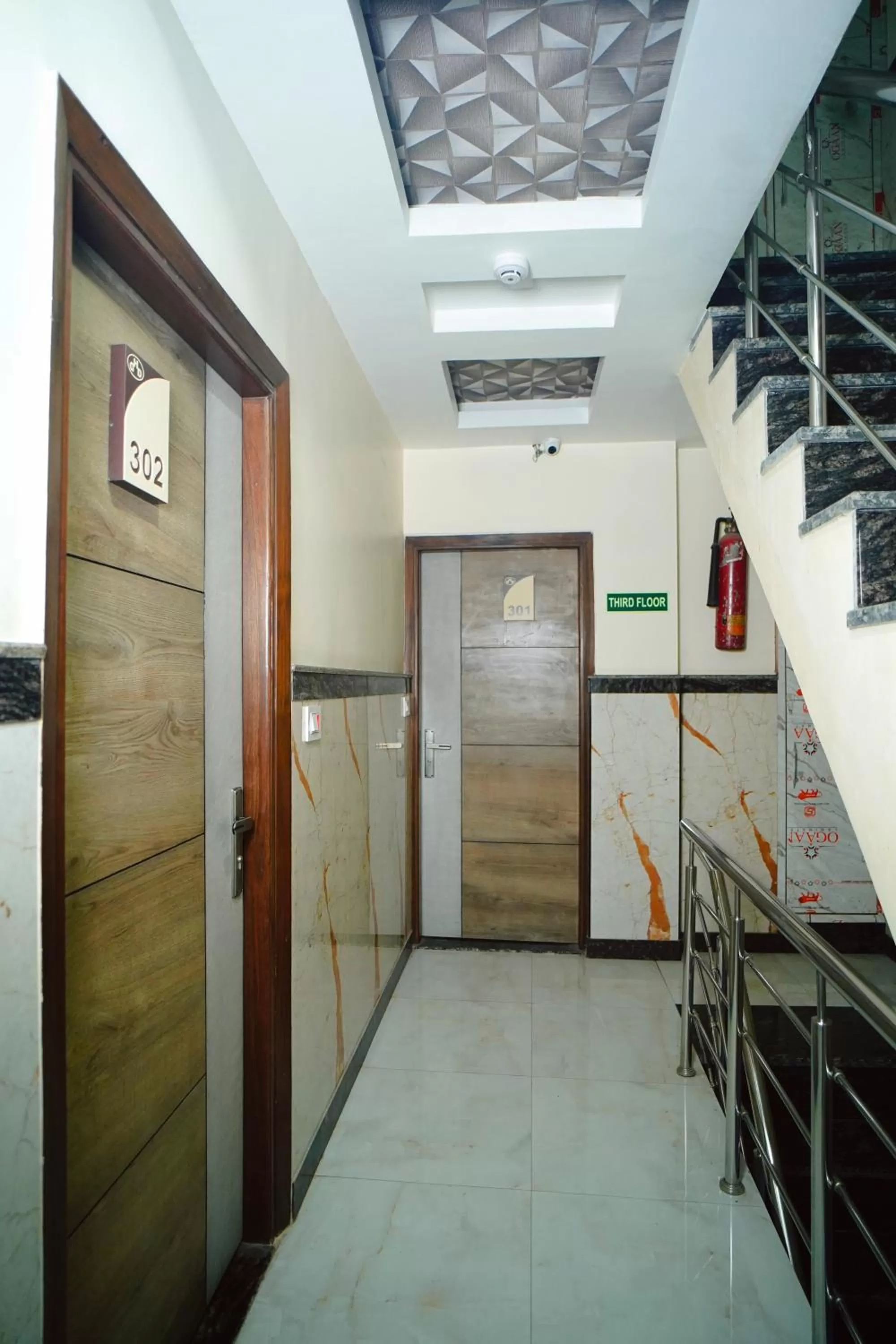 Property building in Hotel Delhi Darshan Deluxe-By RSL Hospitality
