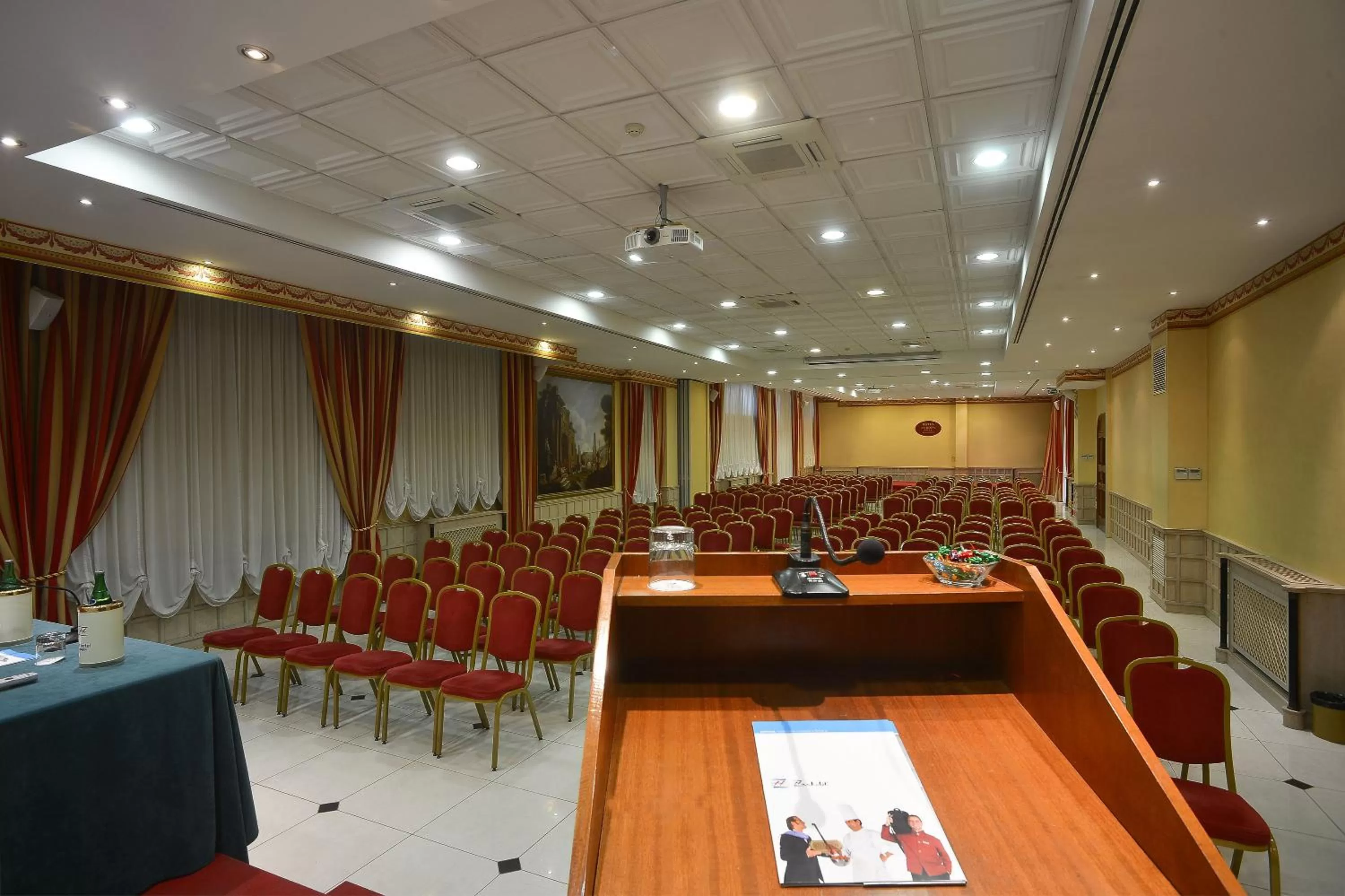 Business facilities in Zanhotel Europa