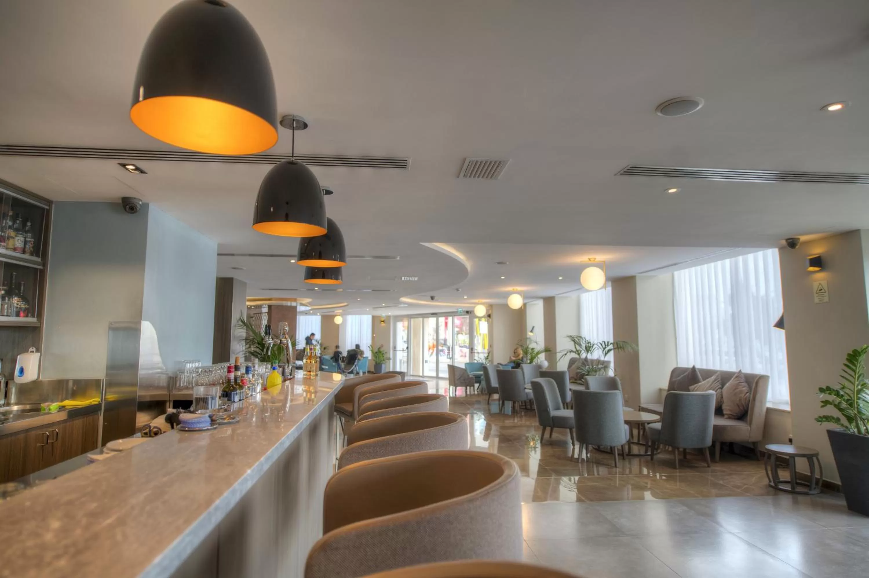 Restaurant/places to eat in Waterfront