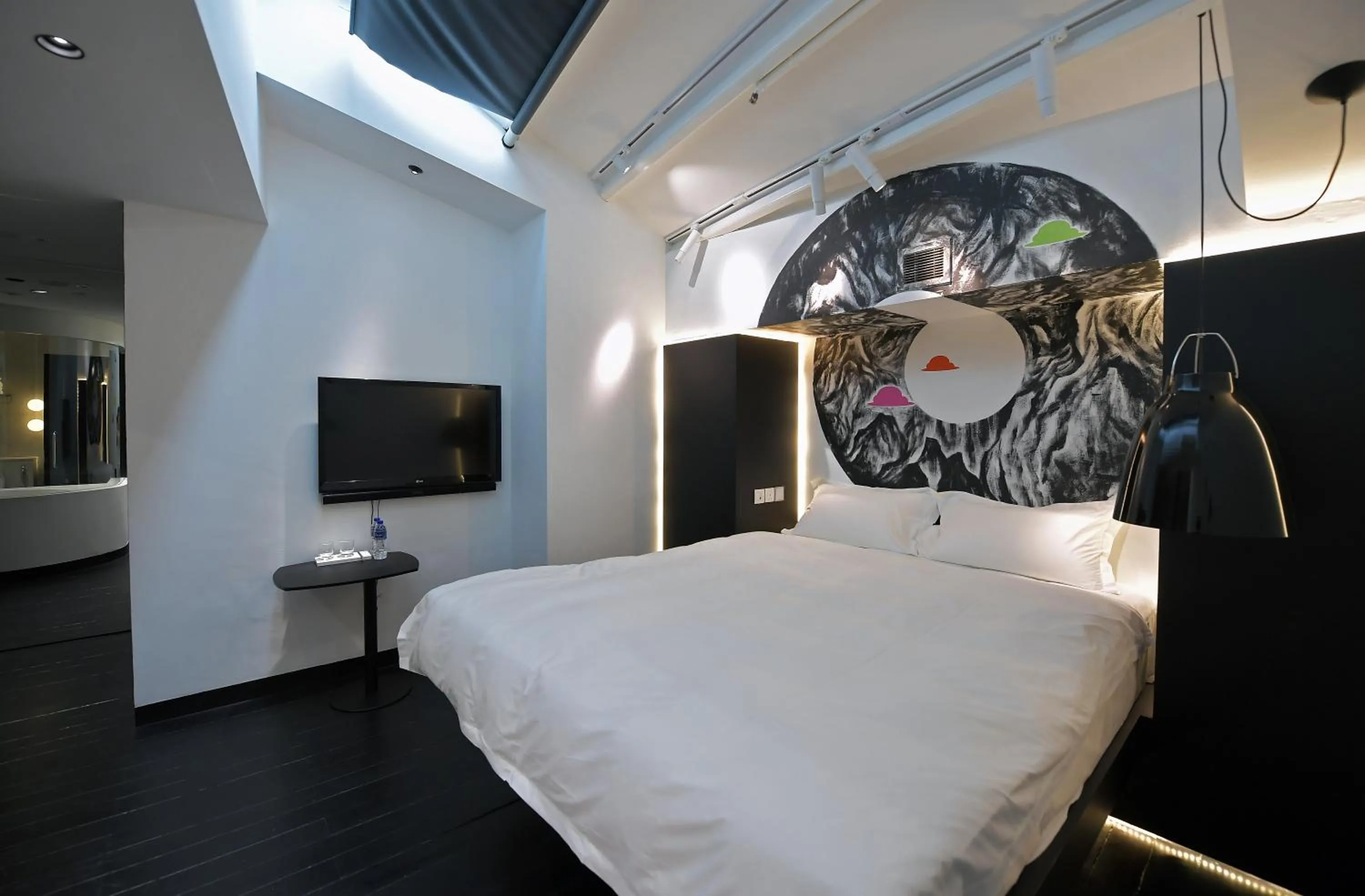 Decorative detail in Hi Hotel