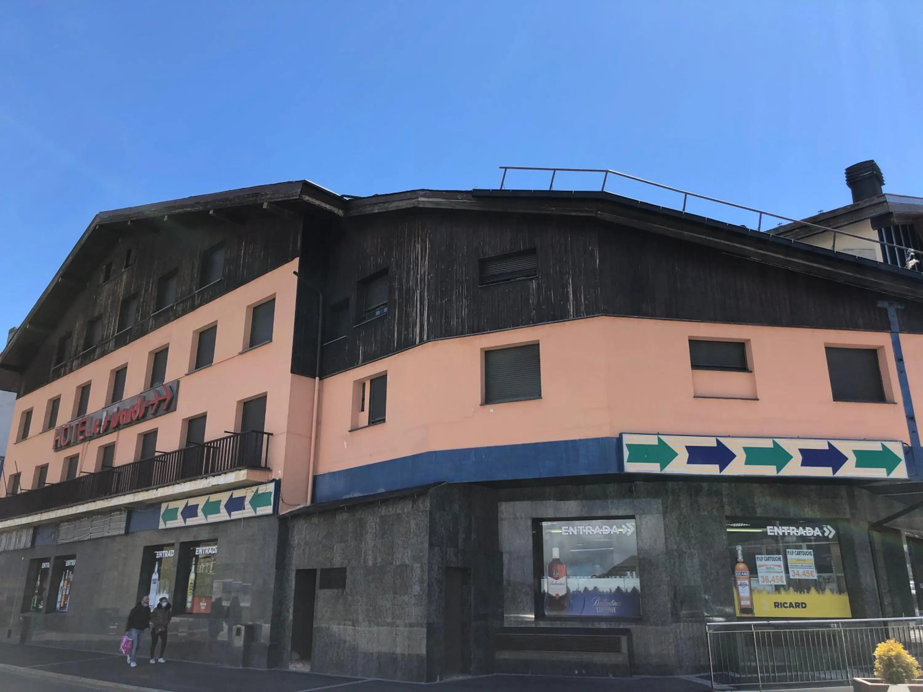 Property building in Hotel Refugi dels Isards