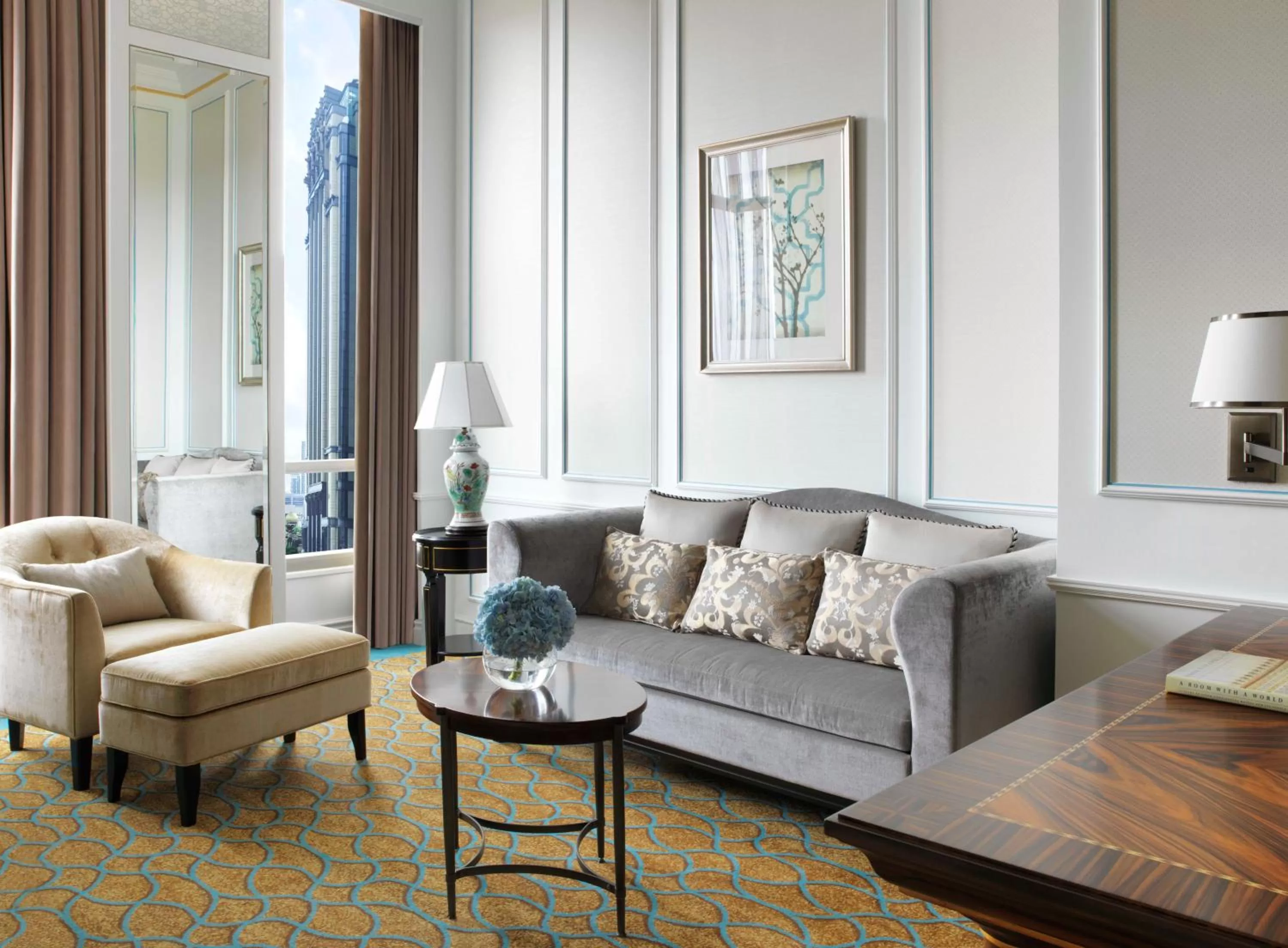 Photo of the whole room in InterContinental Singapore by IHG