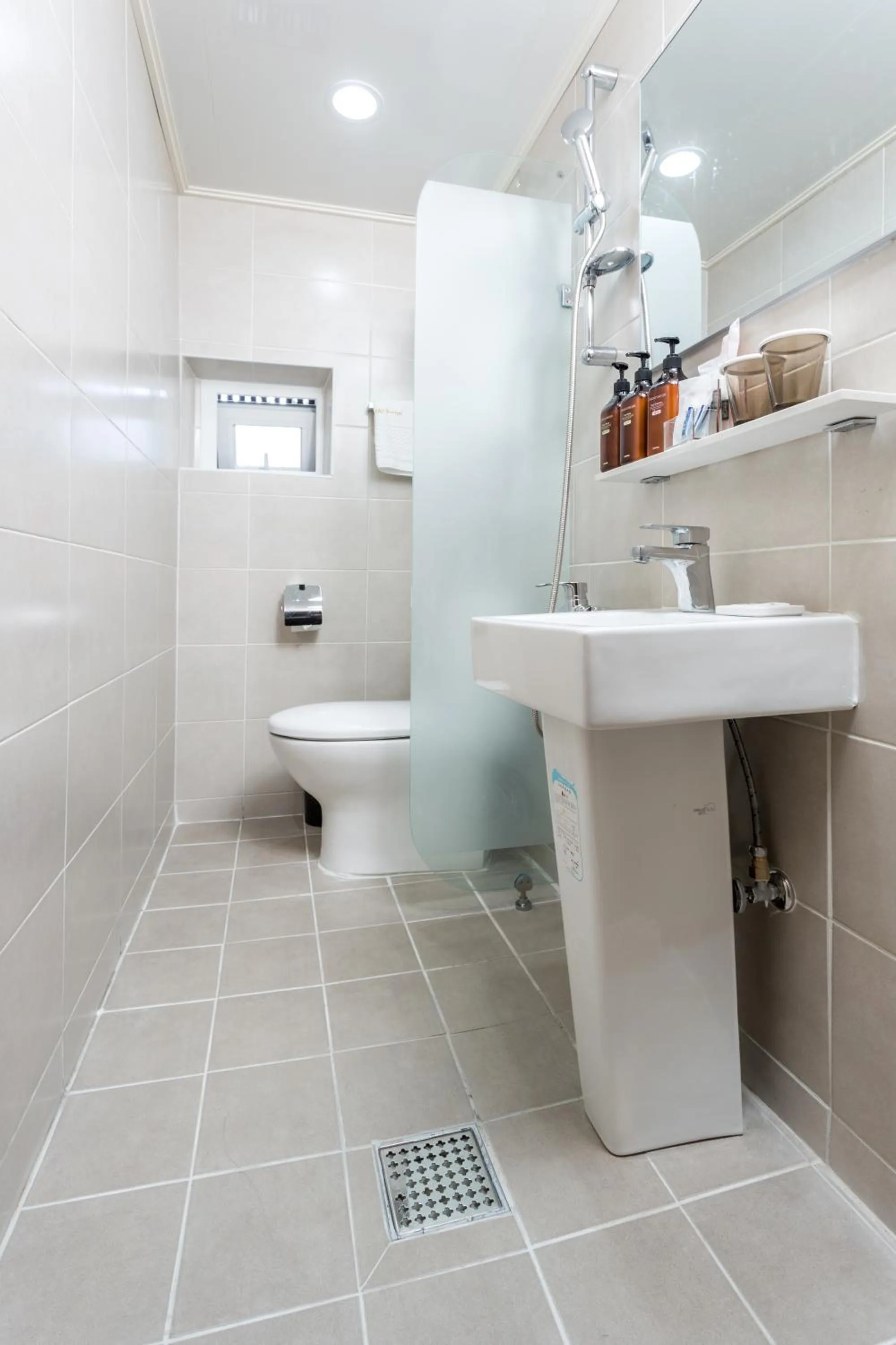 Standard Twin Room in Hotel Stay Inn Seoul Station