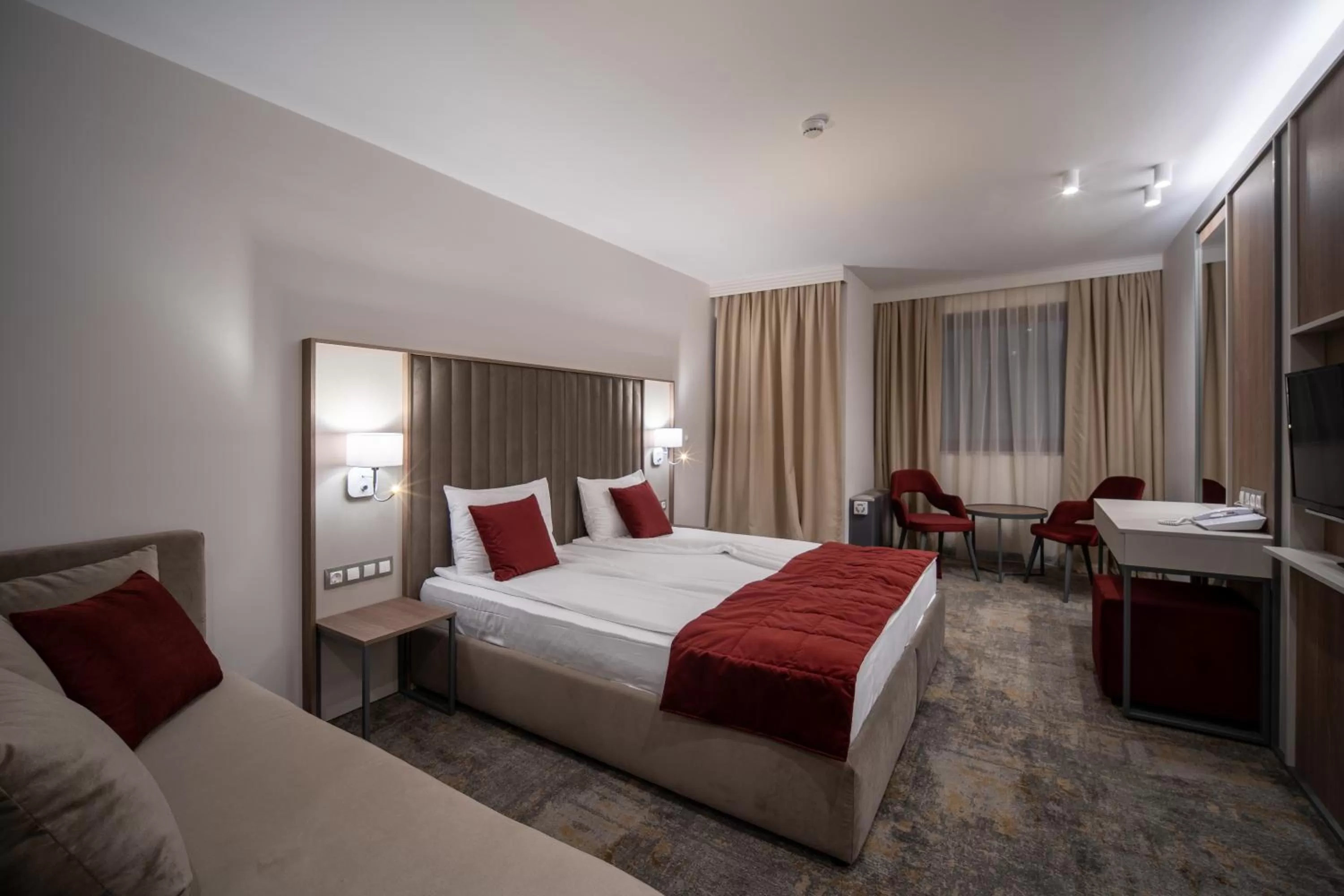 Photo of the whole room, Bed in Saint George Hotel & Medical Spa