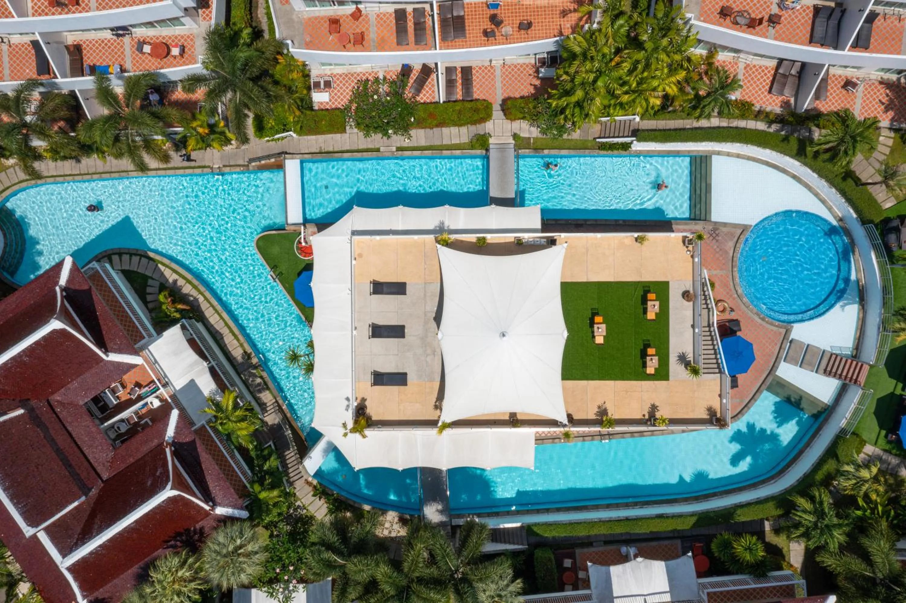 Swimming pool in Phunawa Resort Phuket Karon Beach - SHA Plus