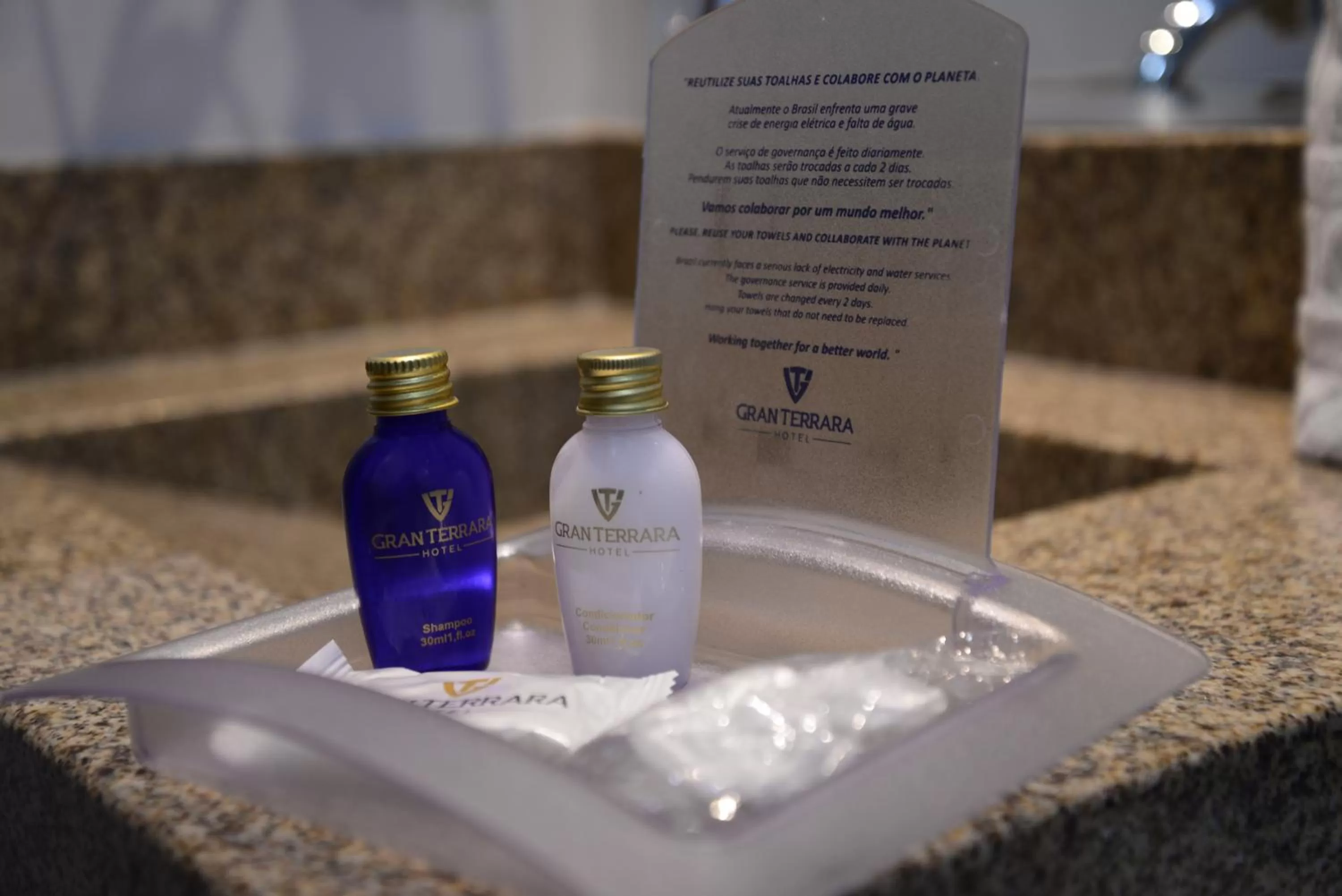 Bathroom in Granterrara Hotel