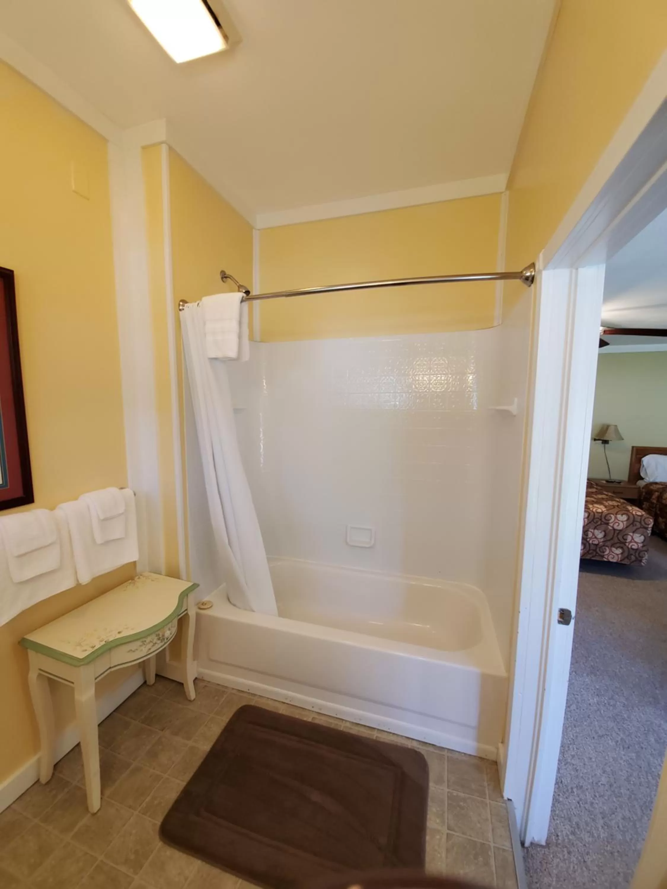 Shower in Honor Motel