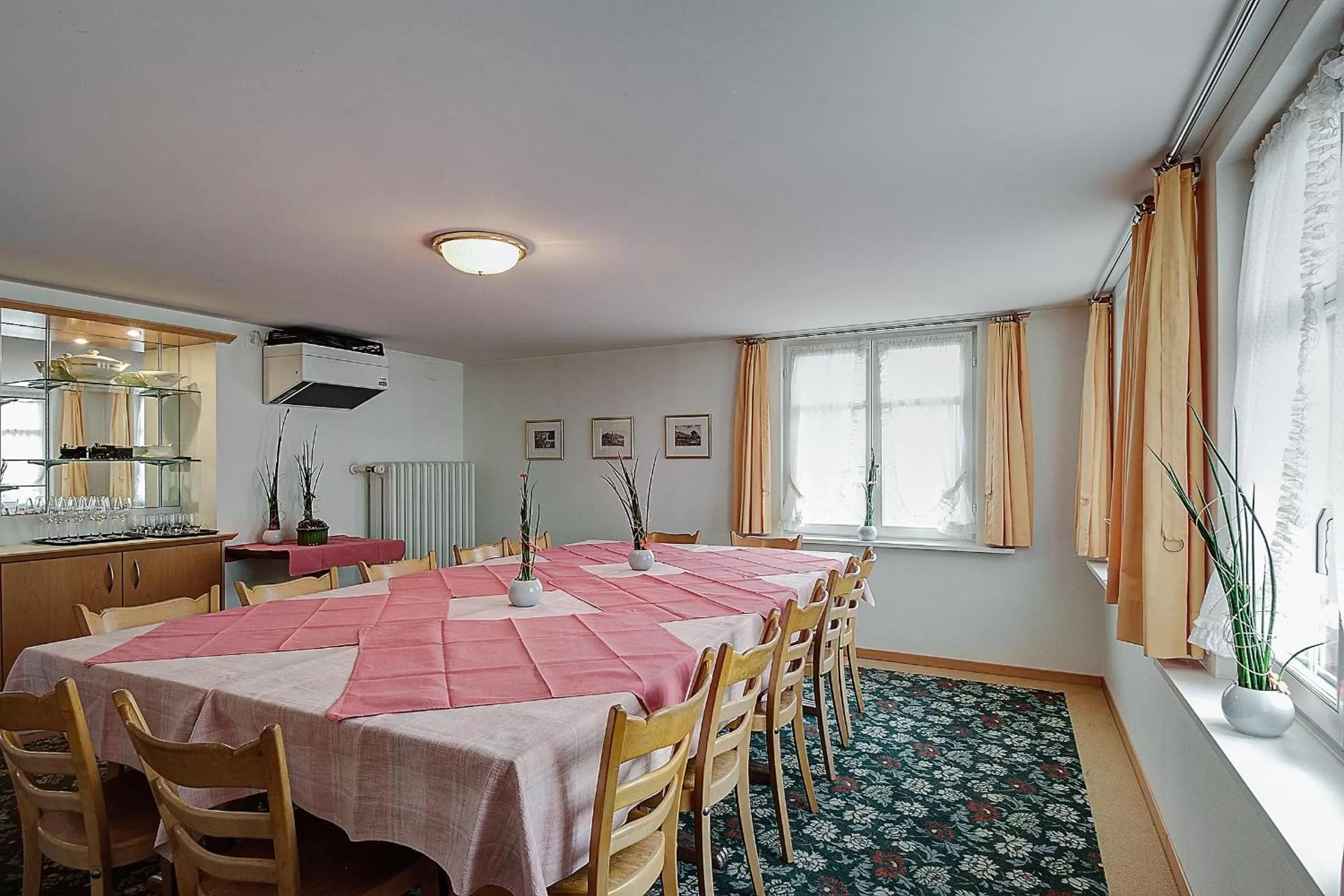 Food and drinks in Gasthof Eisenbahn