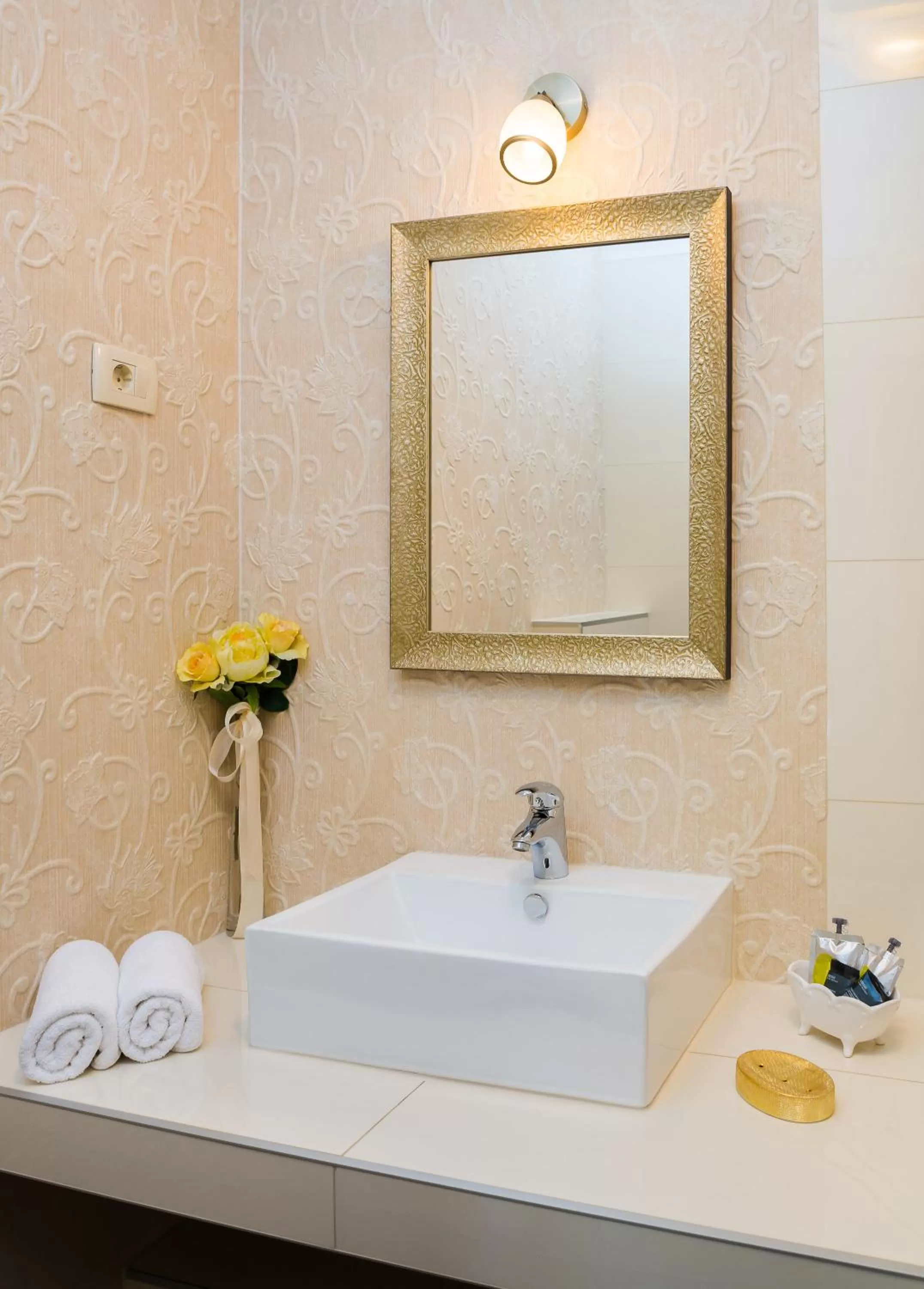 Bathroom in Romantic Luxury Rooms