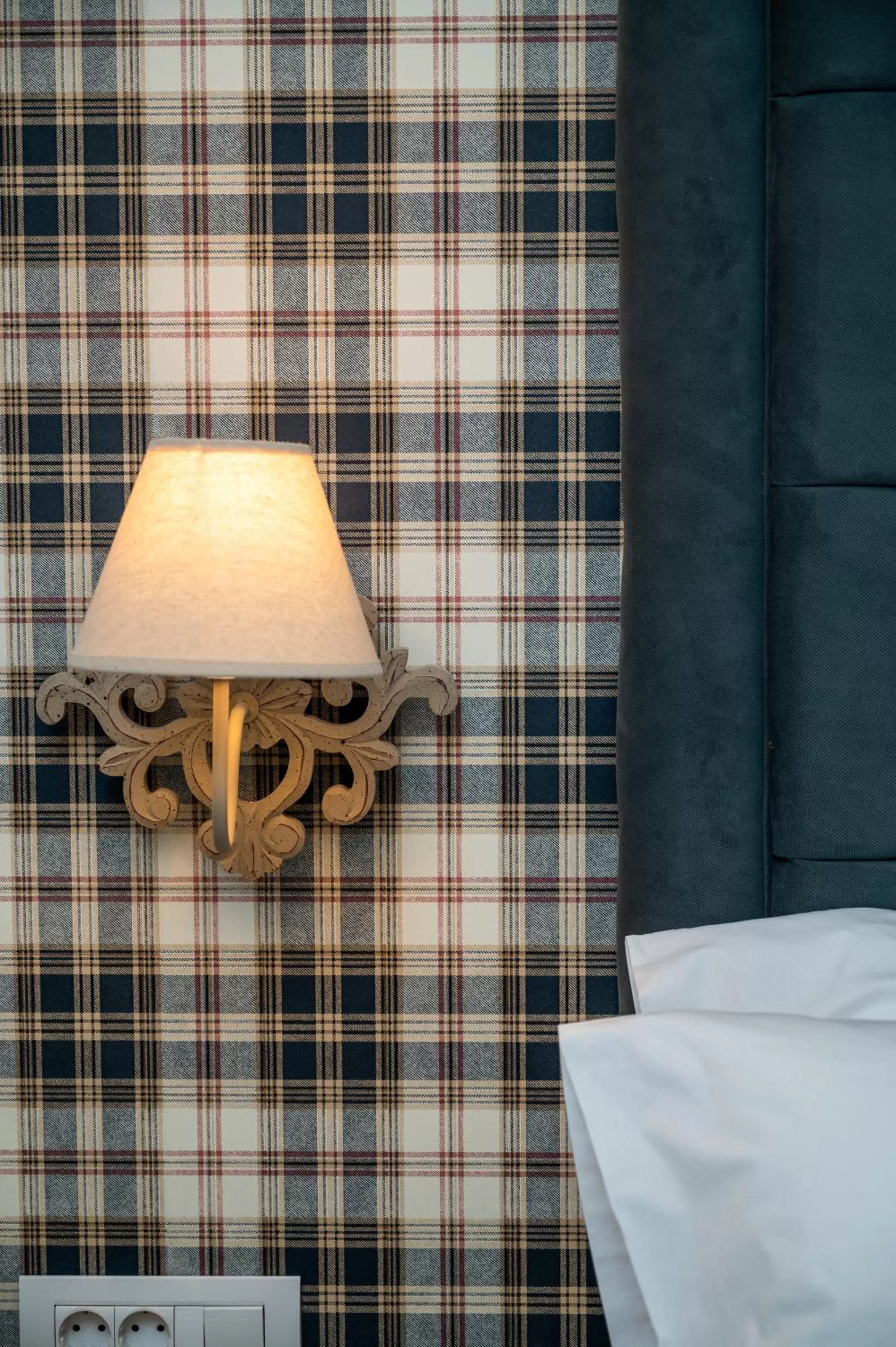 Decorative detail, Bed in Brettania Hotel