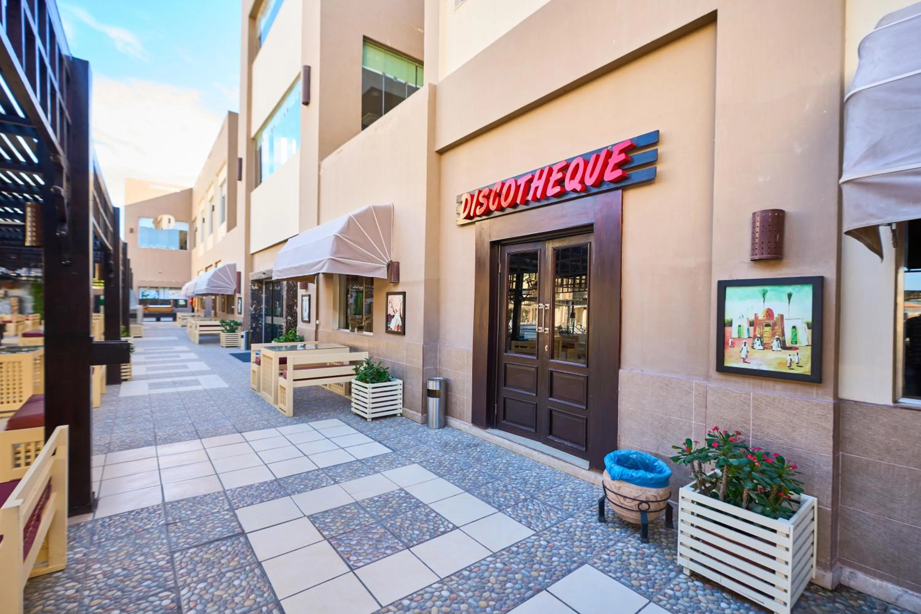 Evening entertainment in El Karma Beach Resort & Aqua Park - Hurghada