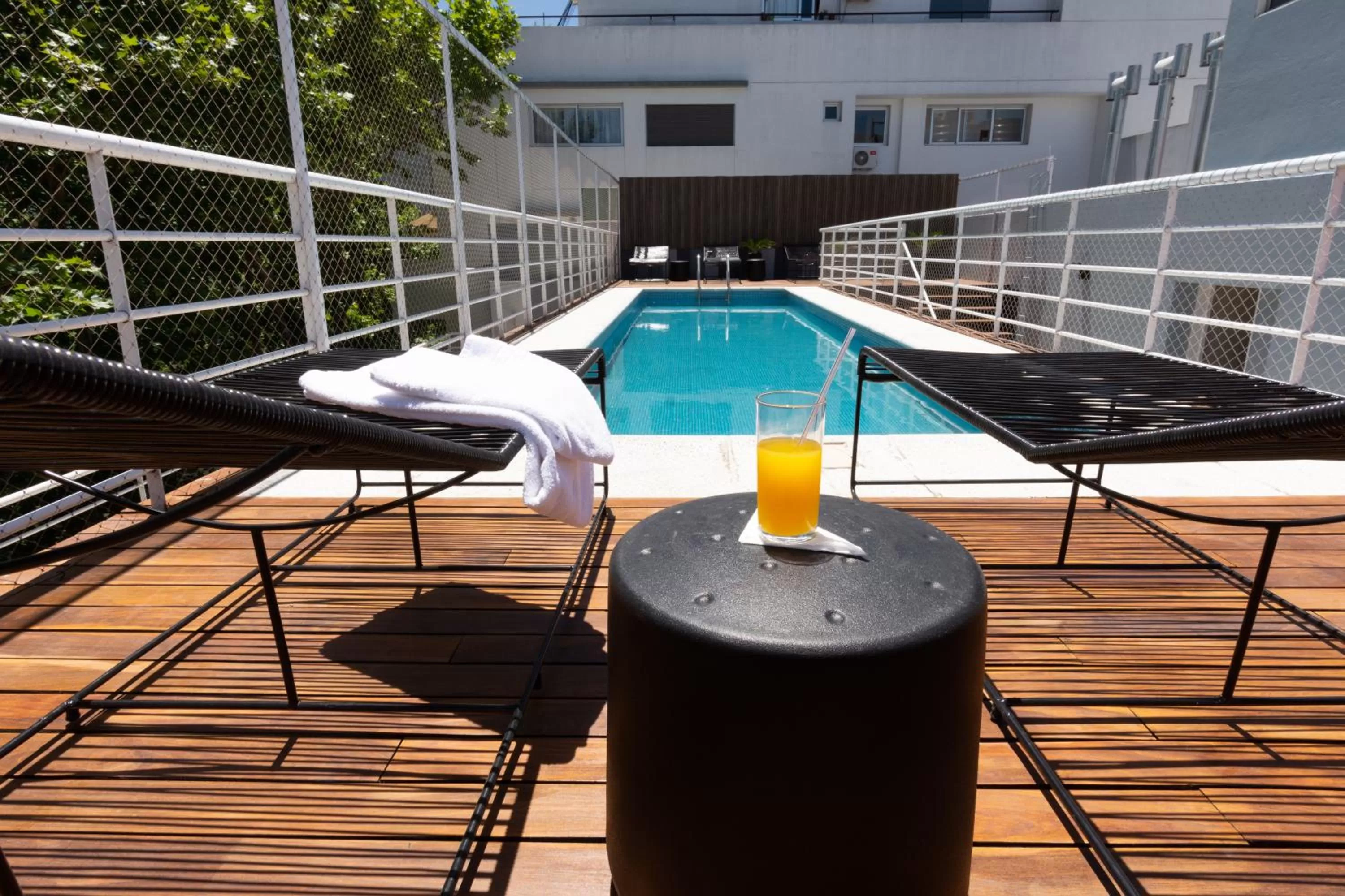Swimming pool in Hotel Bys Palermo