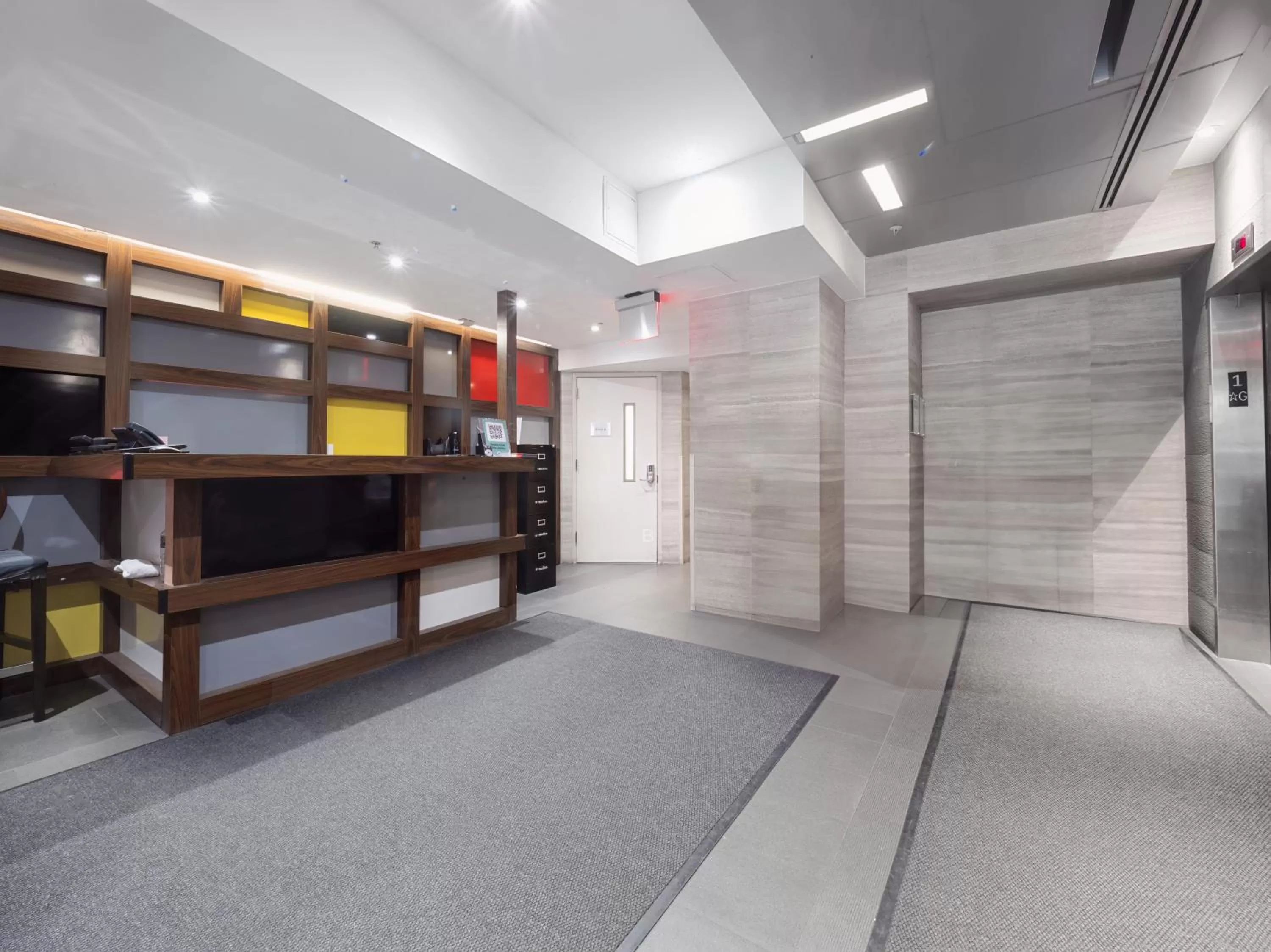 Lobby or reception in The Herald by LuxUrban