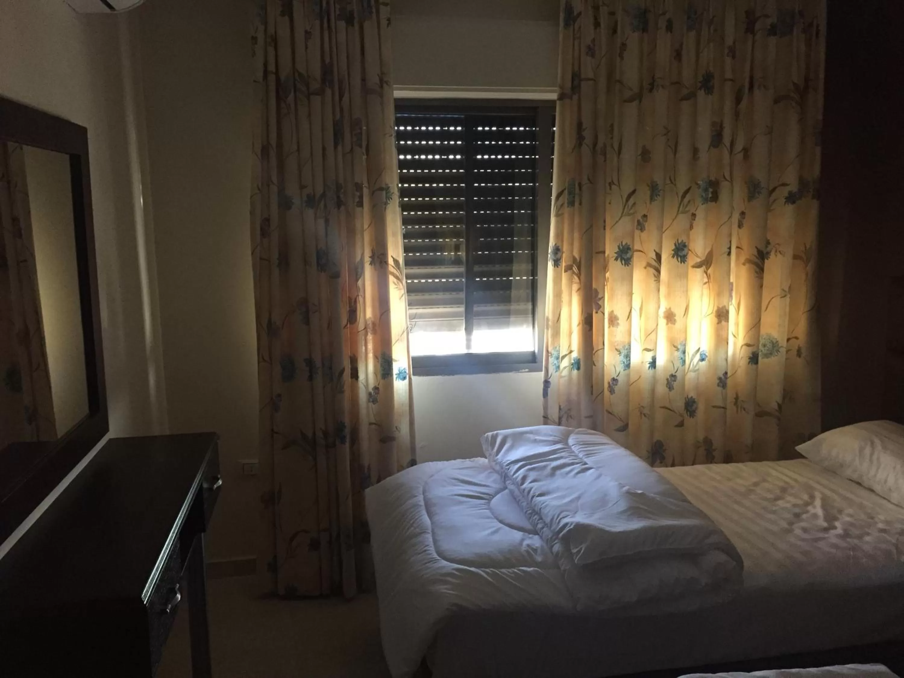 Bed in Al haramain Furnished Apartments