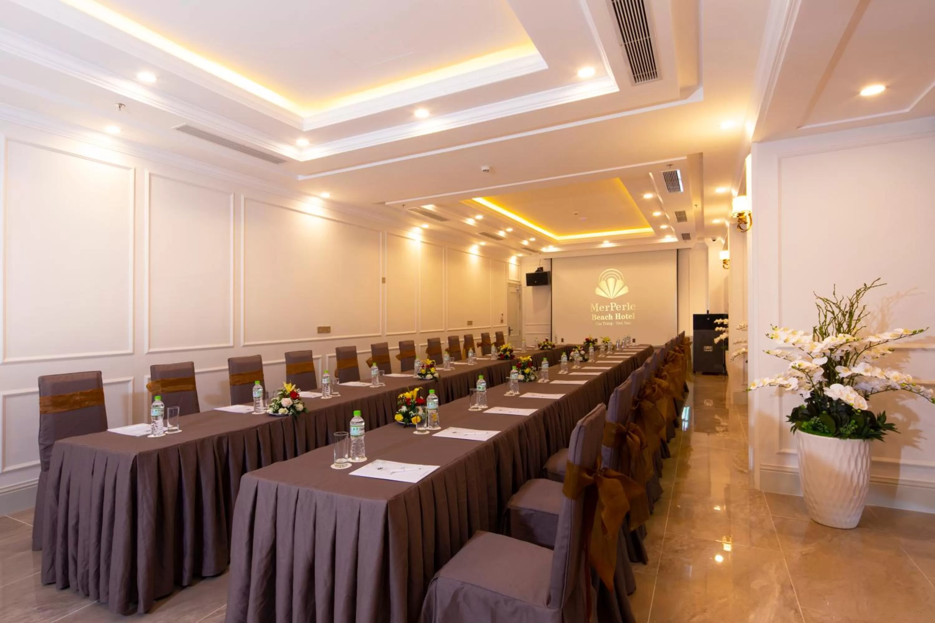 Meeting/conference room in MerPerle Beach Hotel
