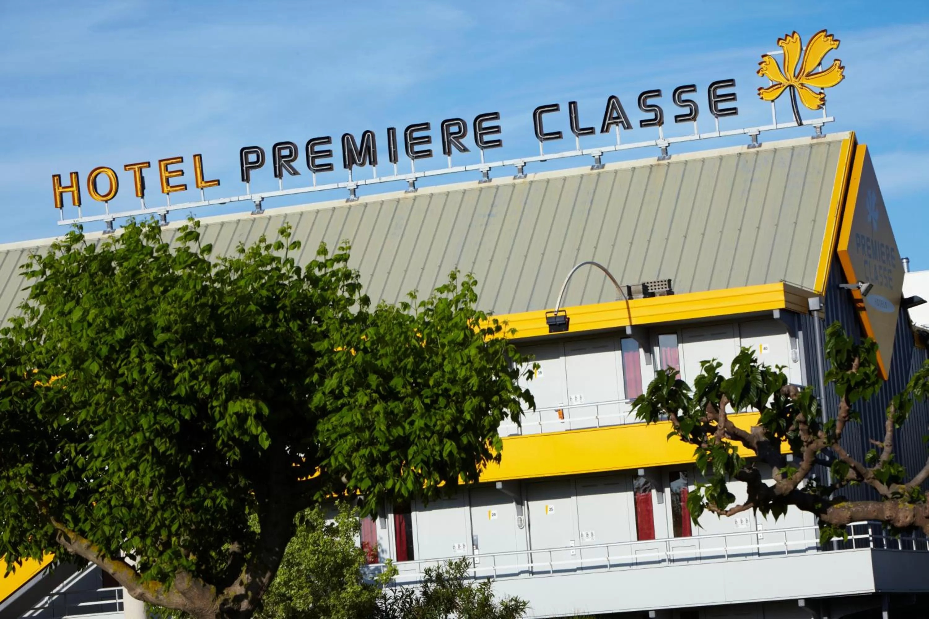 Facade/entrance in Premiere Classe Beziers