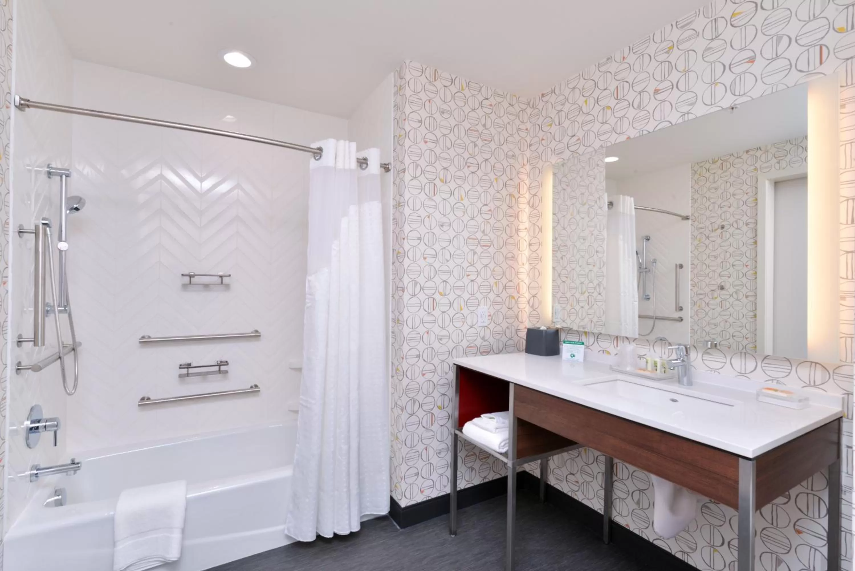 Bathroom in Holiday Inn & Suites - Farmington Hills - Detroit NW by IHG