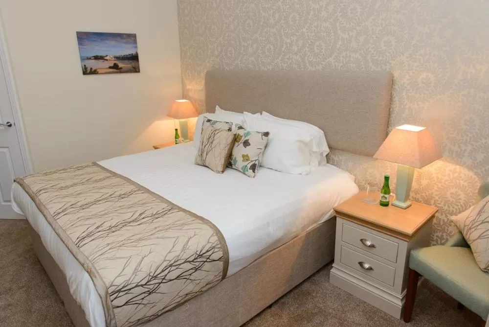 Bedroom, Bed in Giltar Hotel