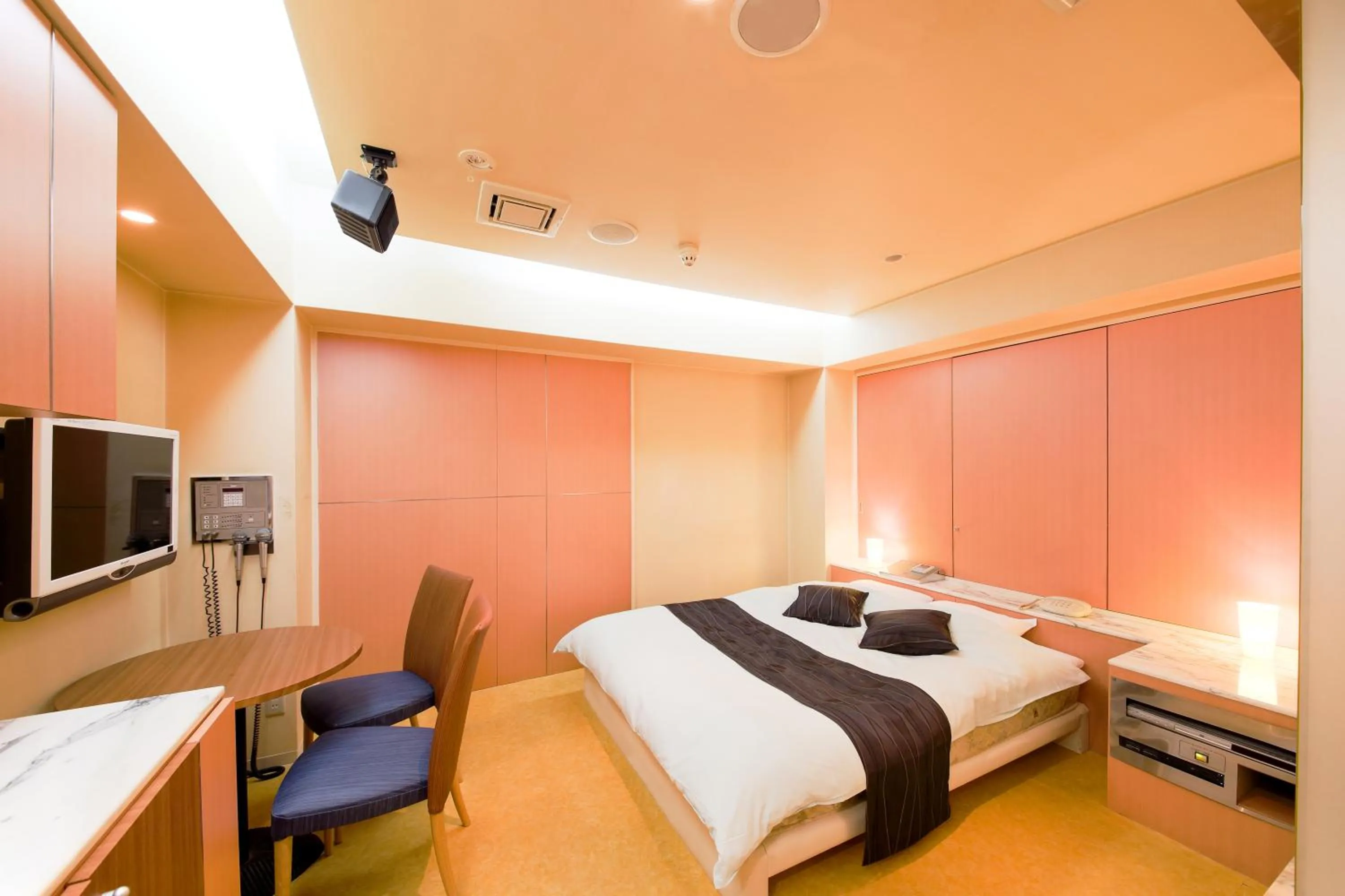 Photo of the whole room, Bed in Hotel Public Jam