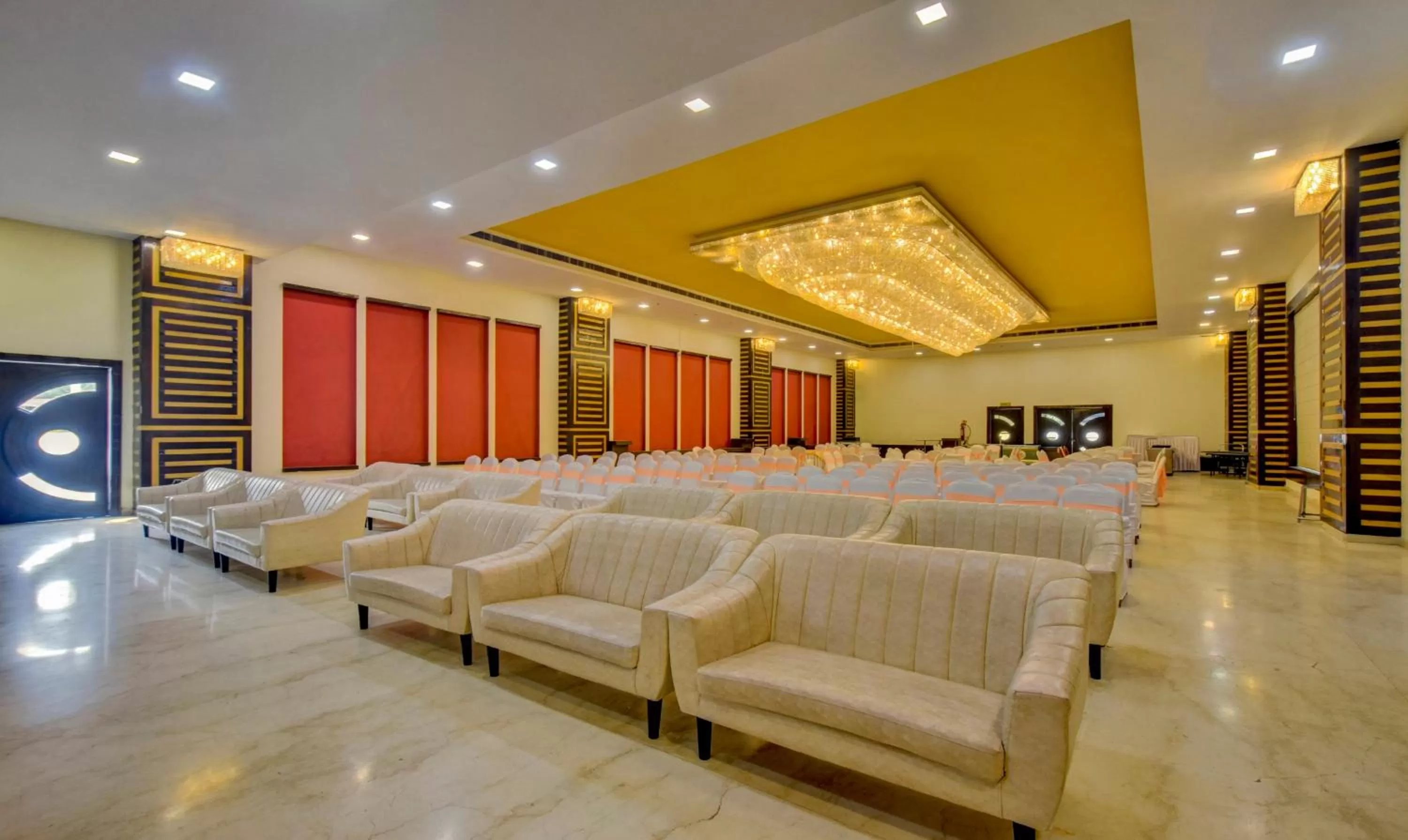 Banquet/Function facilities in Treebo Elysee, Patel Nagar