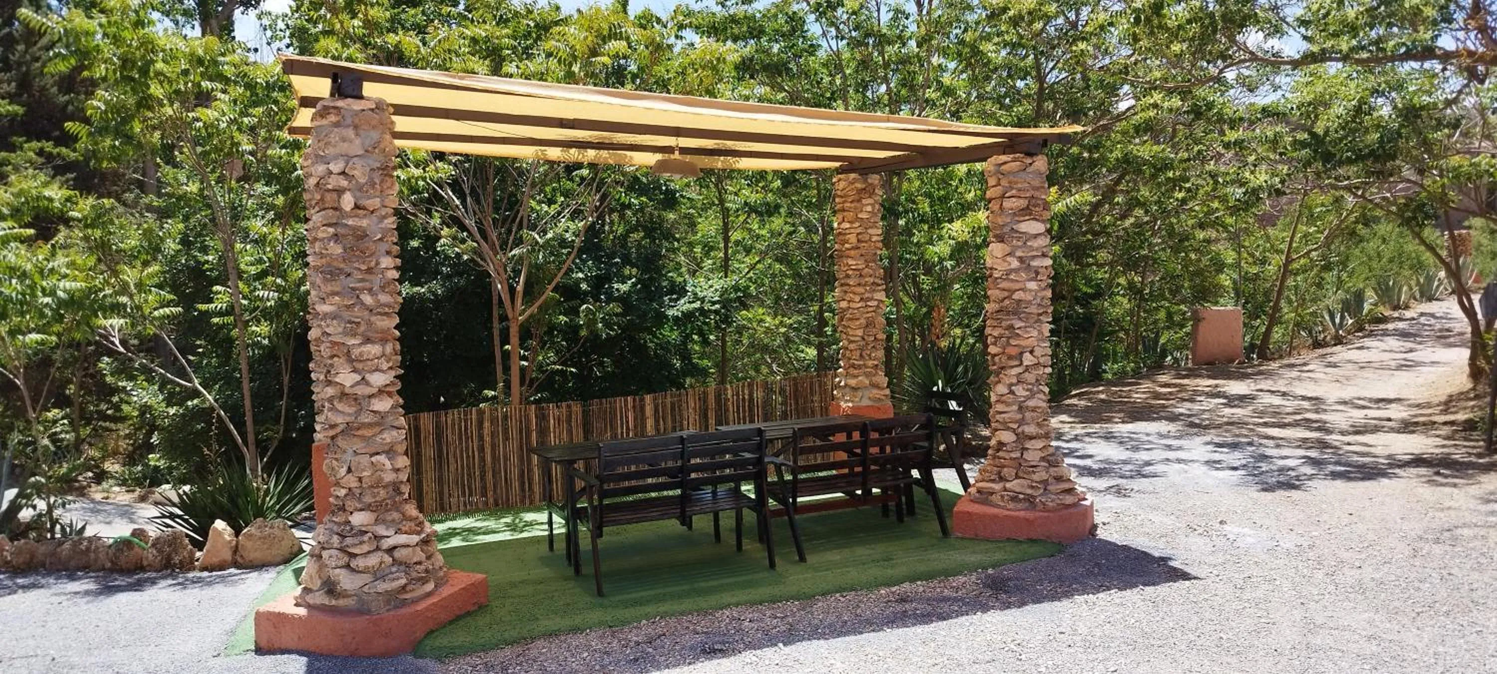 BBQ facilities in Casas Cueva y Cortijo La Tala en Guadix