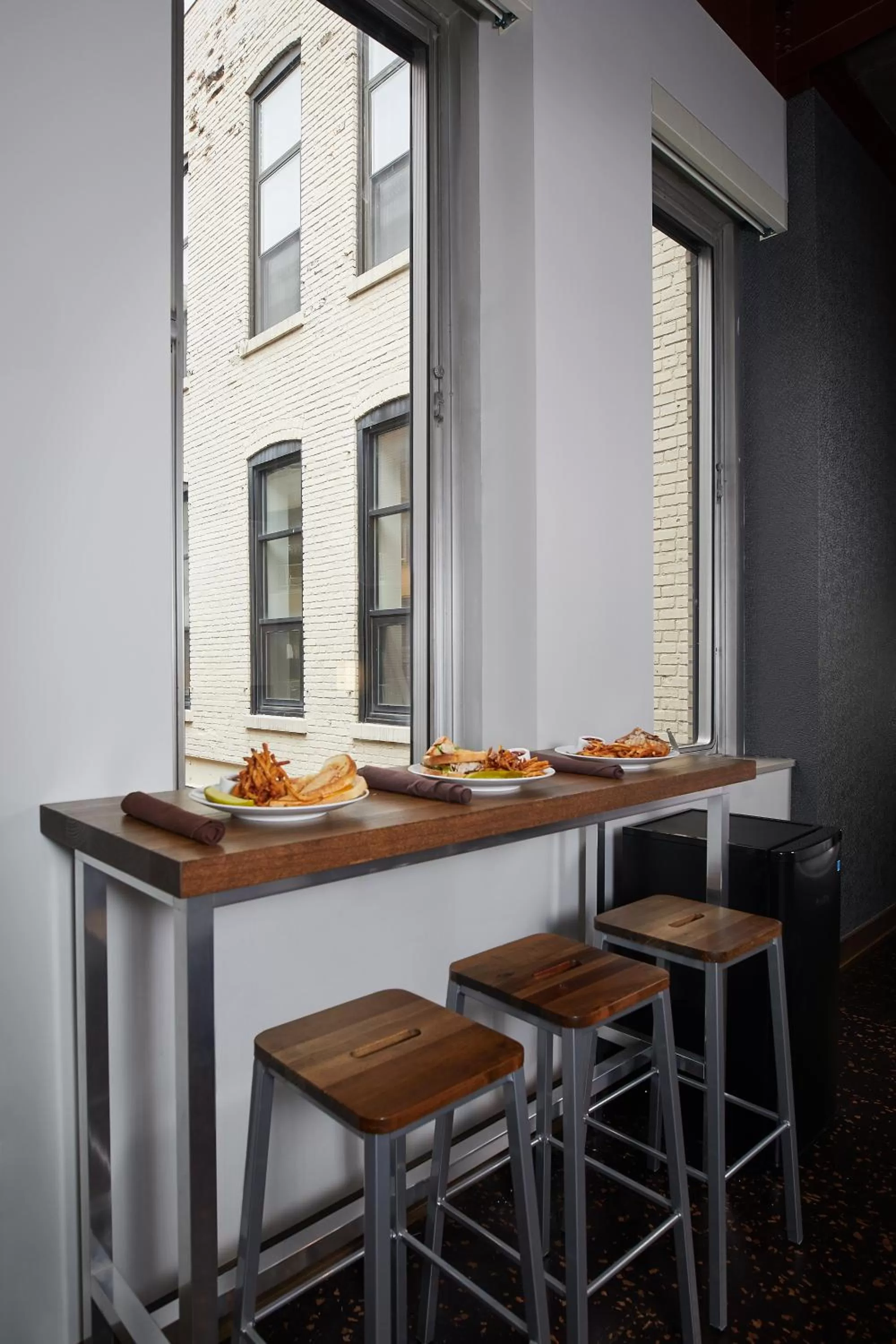 Food and drinks in CityFlatsHotel - Grand Rapids, an Ascend Collection Hotel