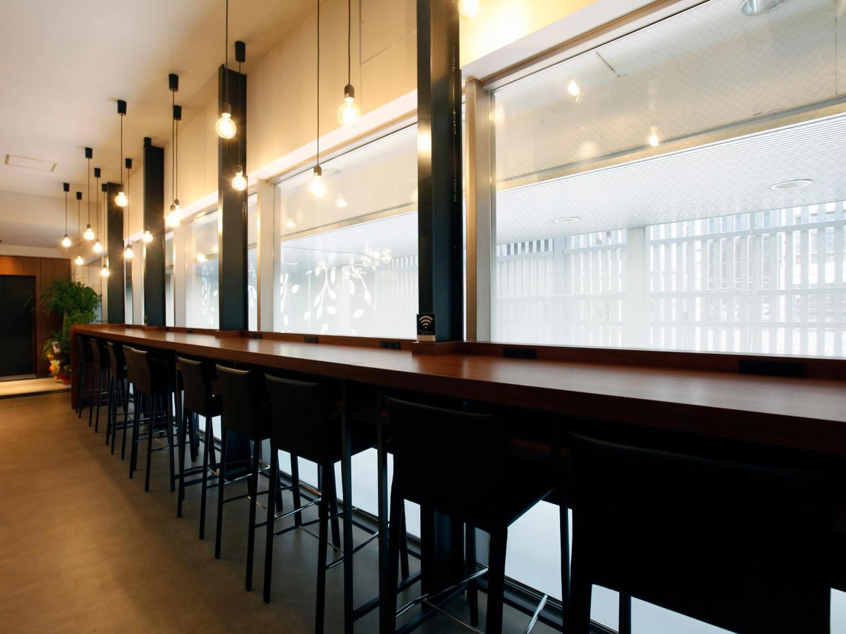 Communal lounge/ TV room in Gardens Cabin