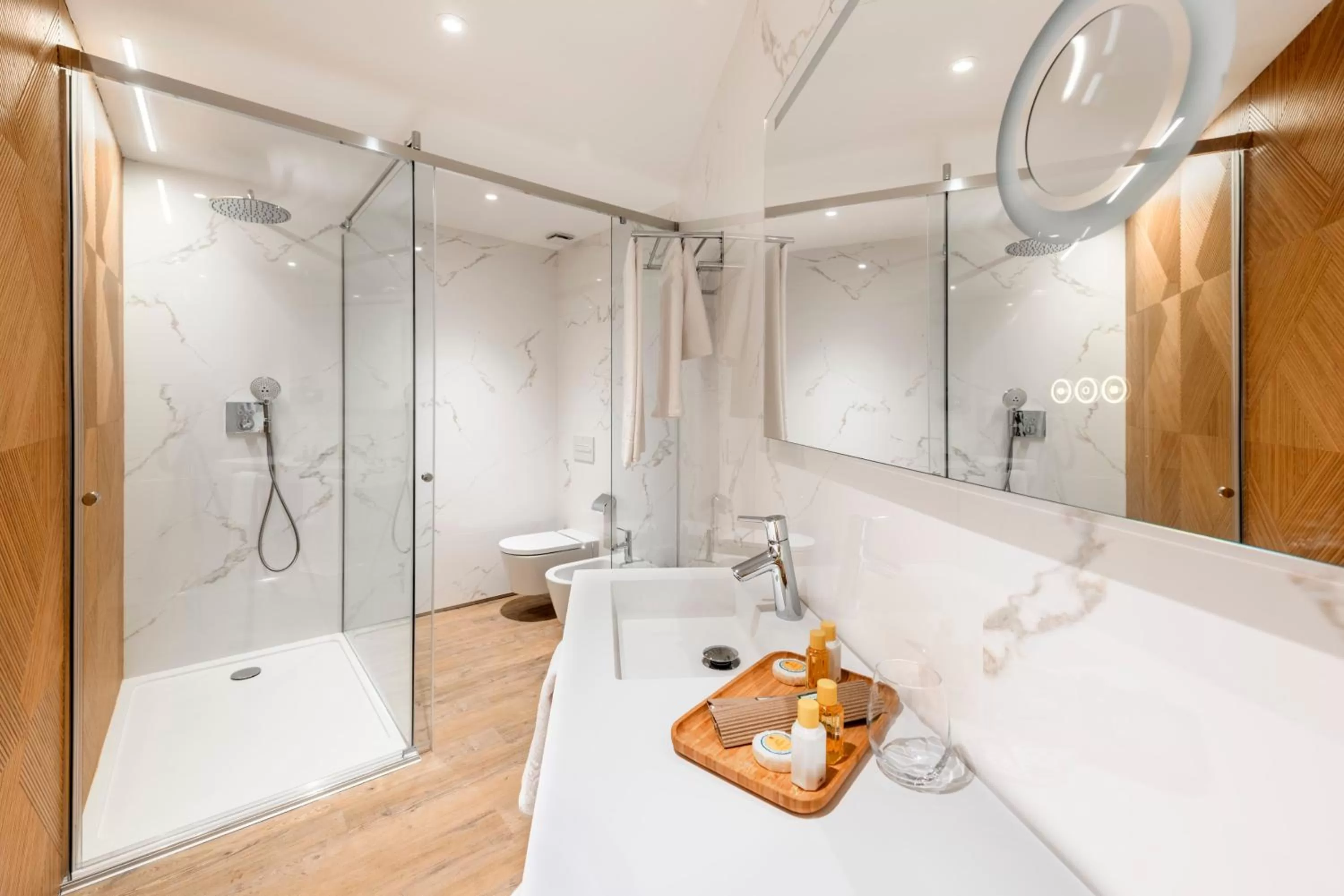 Toilet in Hotel Boutique ADOLFO