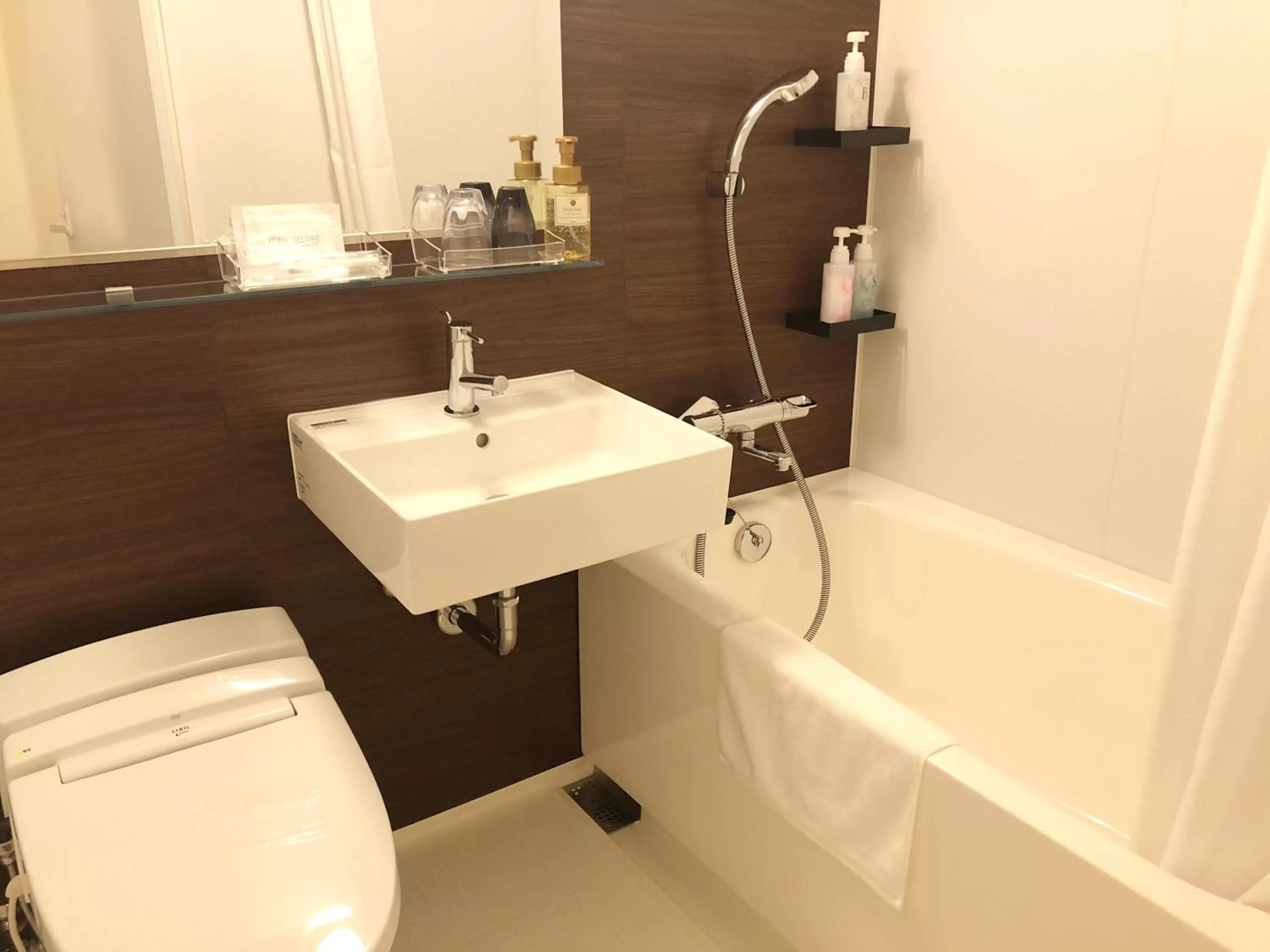 Toilet in Smile Hotel Premium Osaka Hommachi