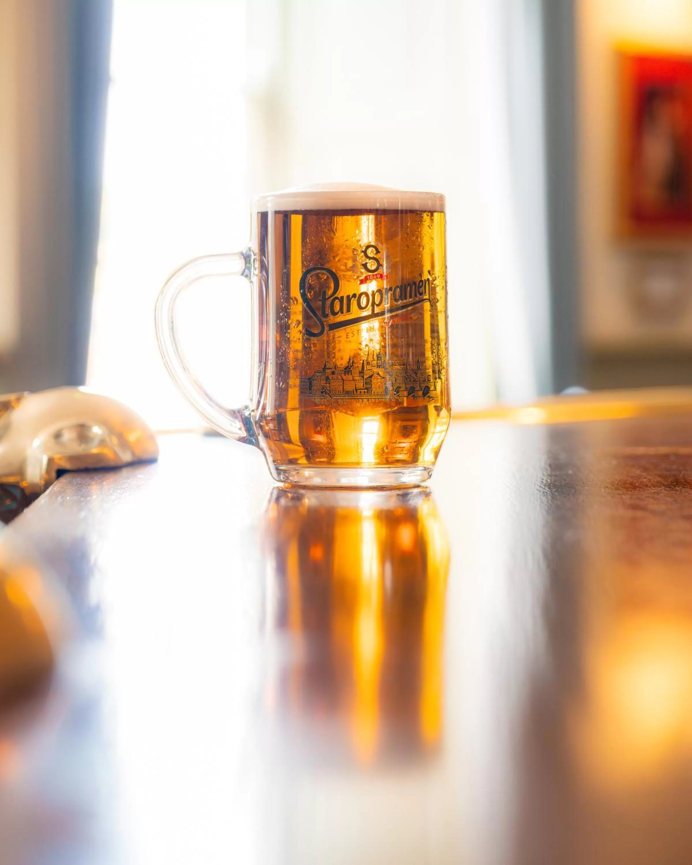 Drinks in The George Hotel