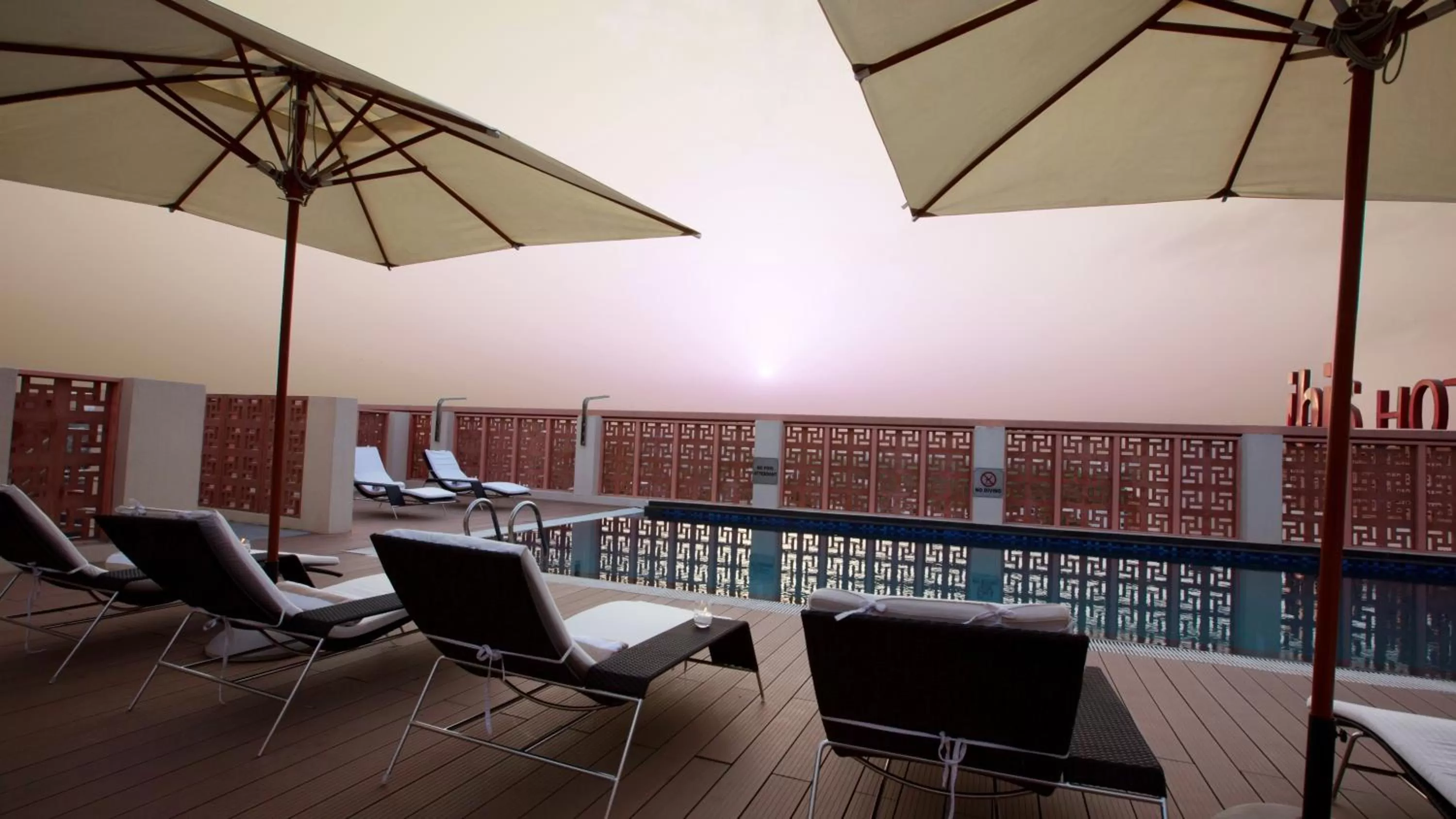 Swimming pool in ibis Jaipur City Centre - An Accor Brand