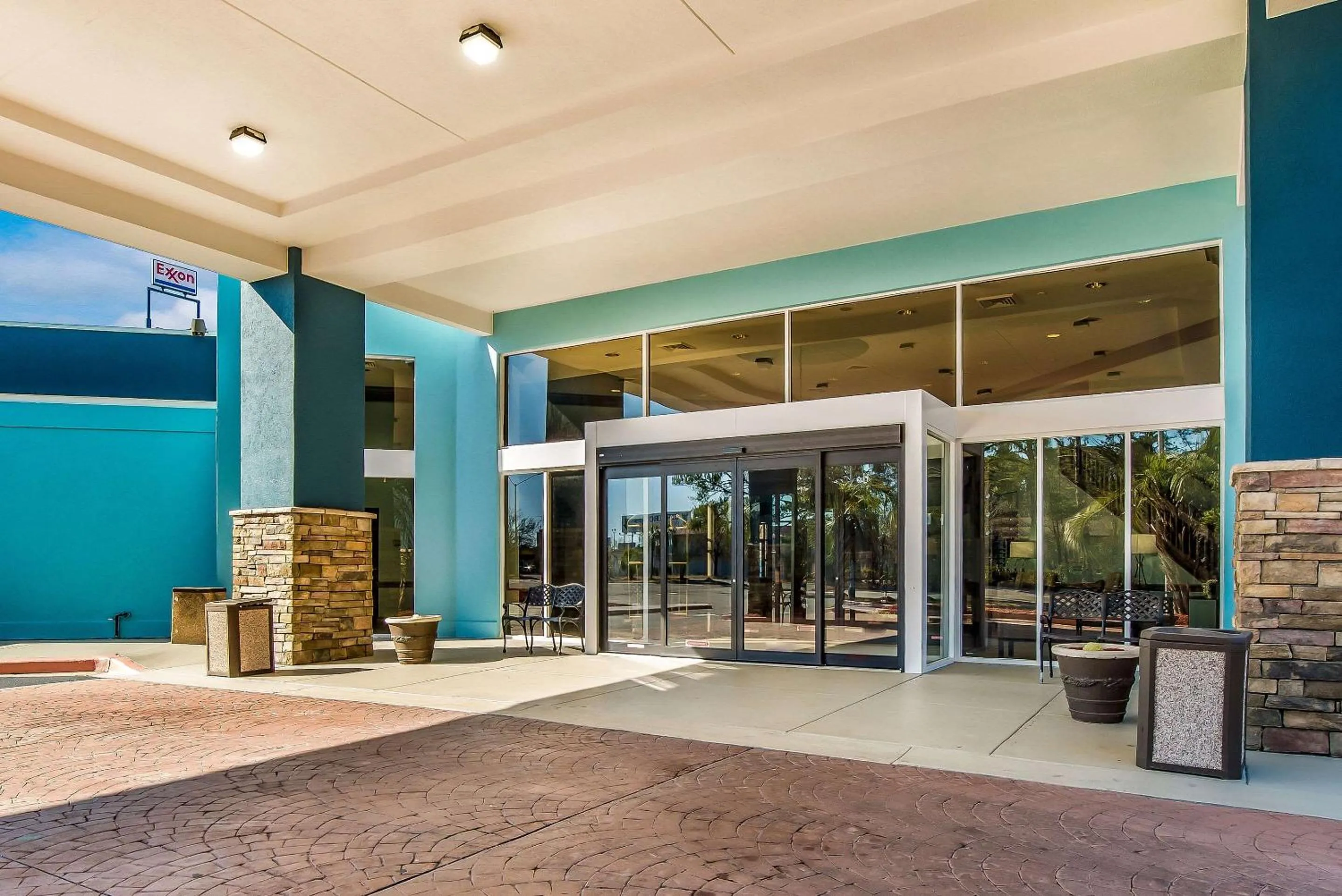 Property building in MainStay Suites Florence - Darlington