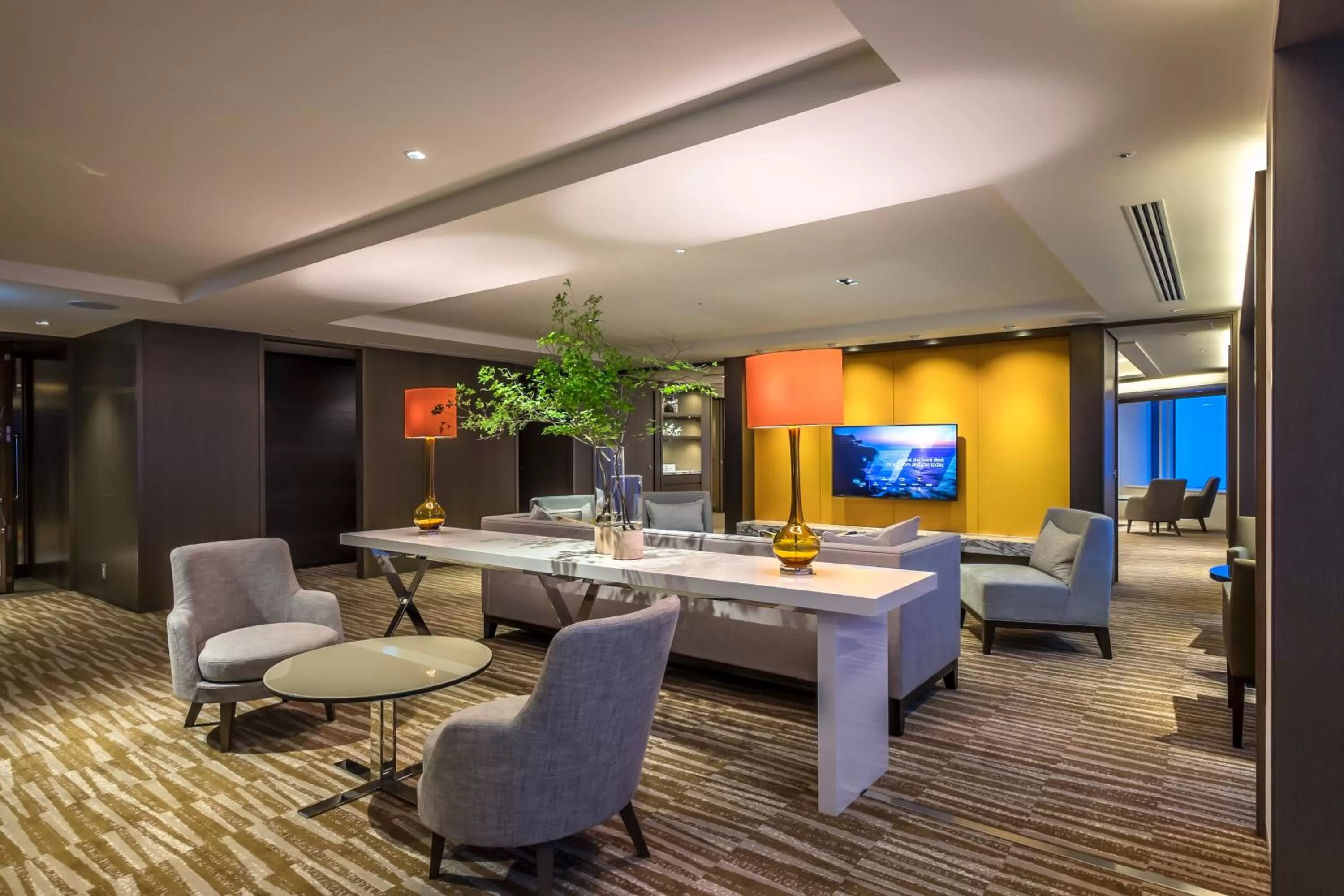 Communal lounge/ TV room in Phoenix Seagaia Ocean Tower