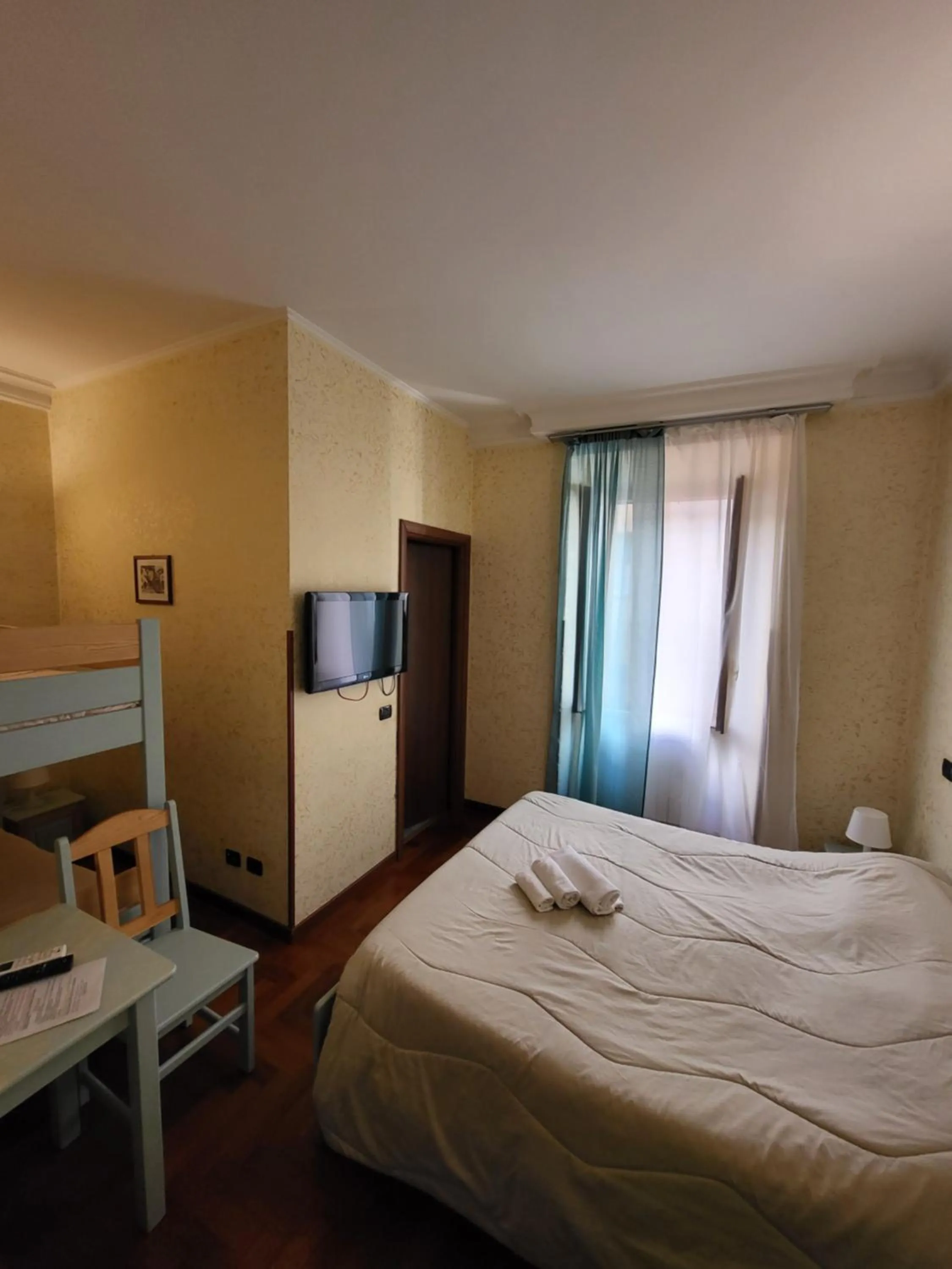 Bed in St. Peter's Rooms Rome