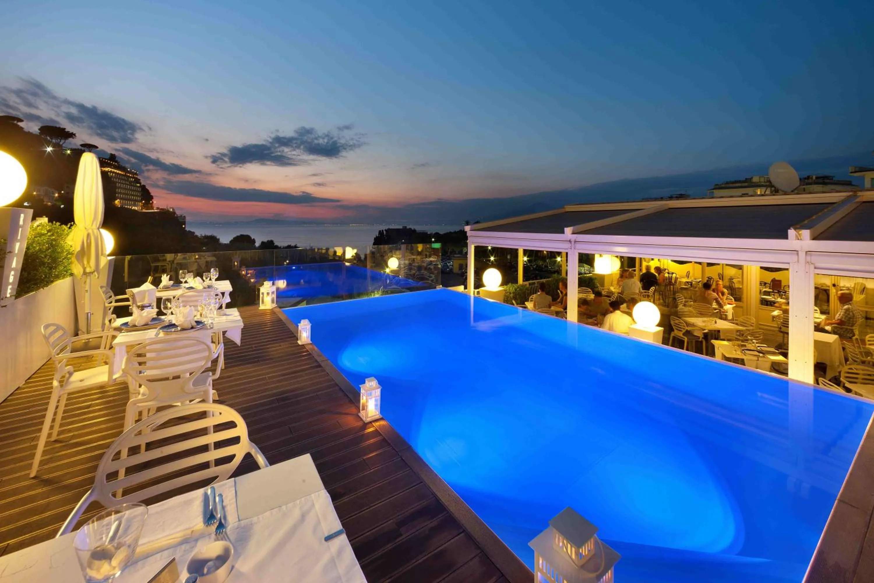 Restaurant/places to eat in Hotel Rivage