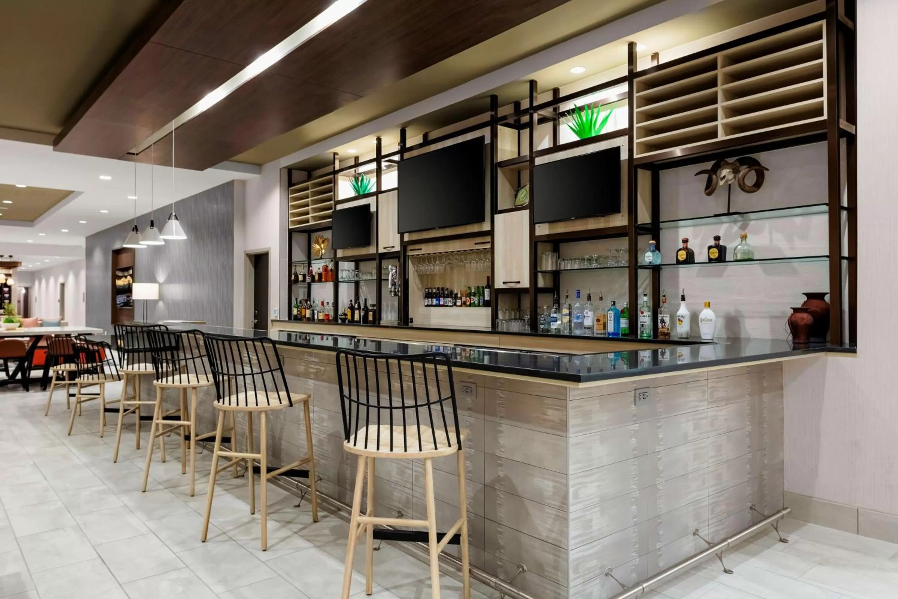 Lounge or bar in Hilton Garden Inn Chandler Downtown