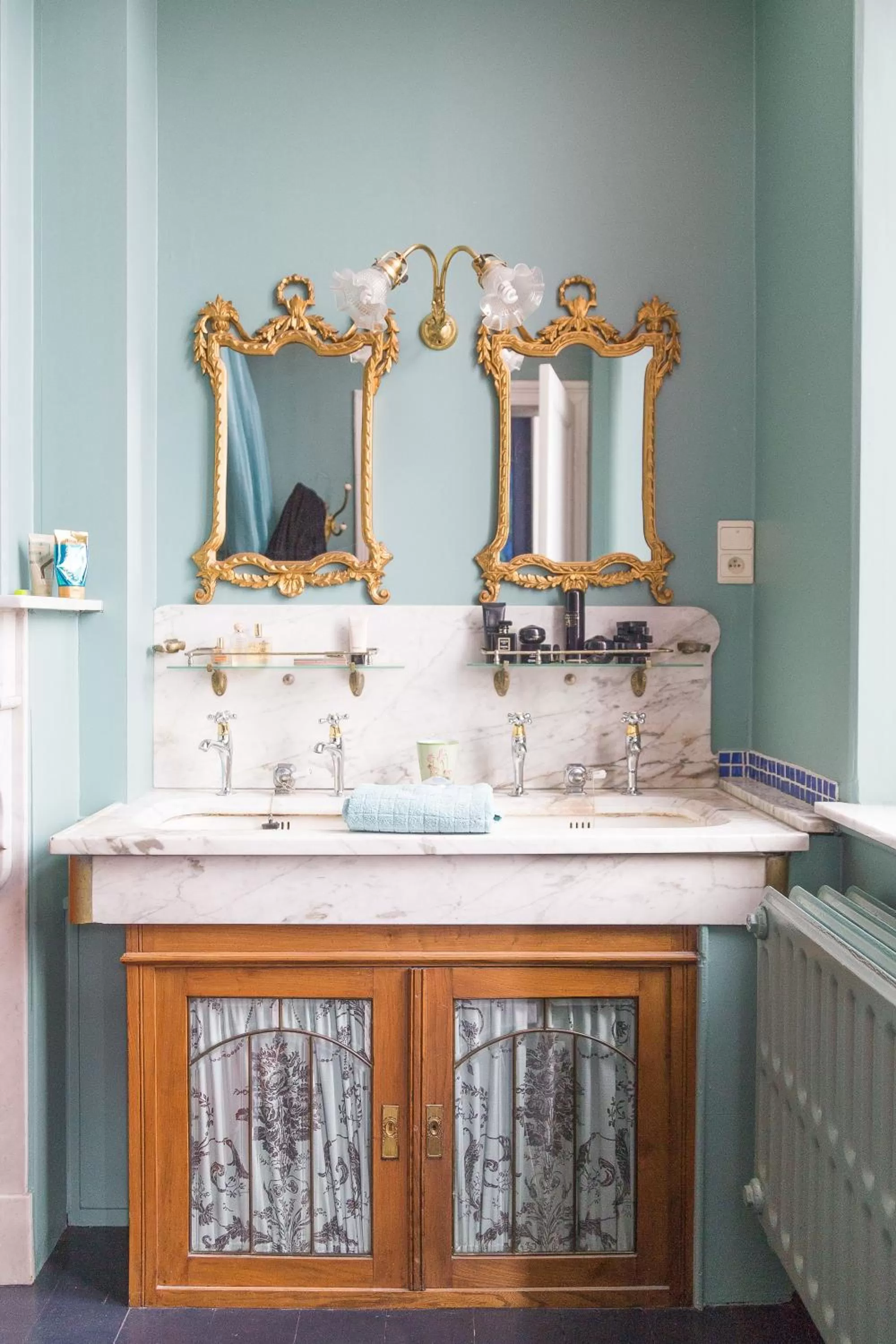 Bathroom in Maison d'Artiste