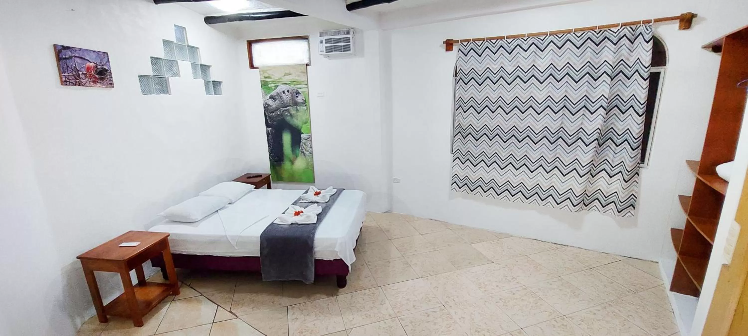 Bedroom, Bed in Hotel Crossman