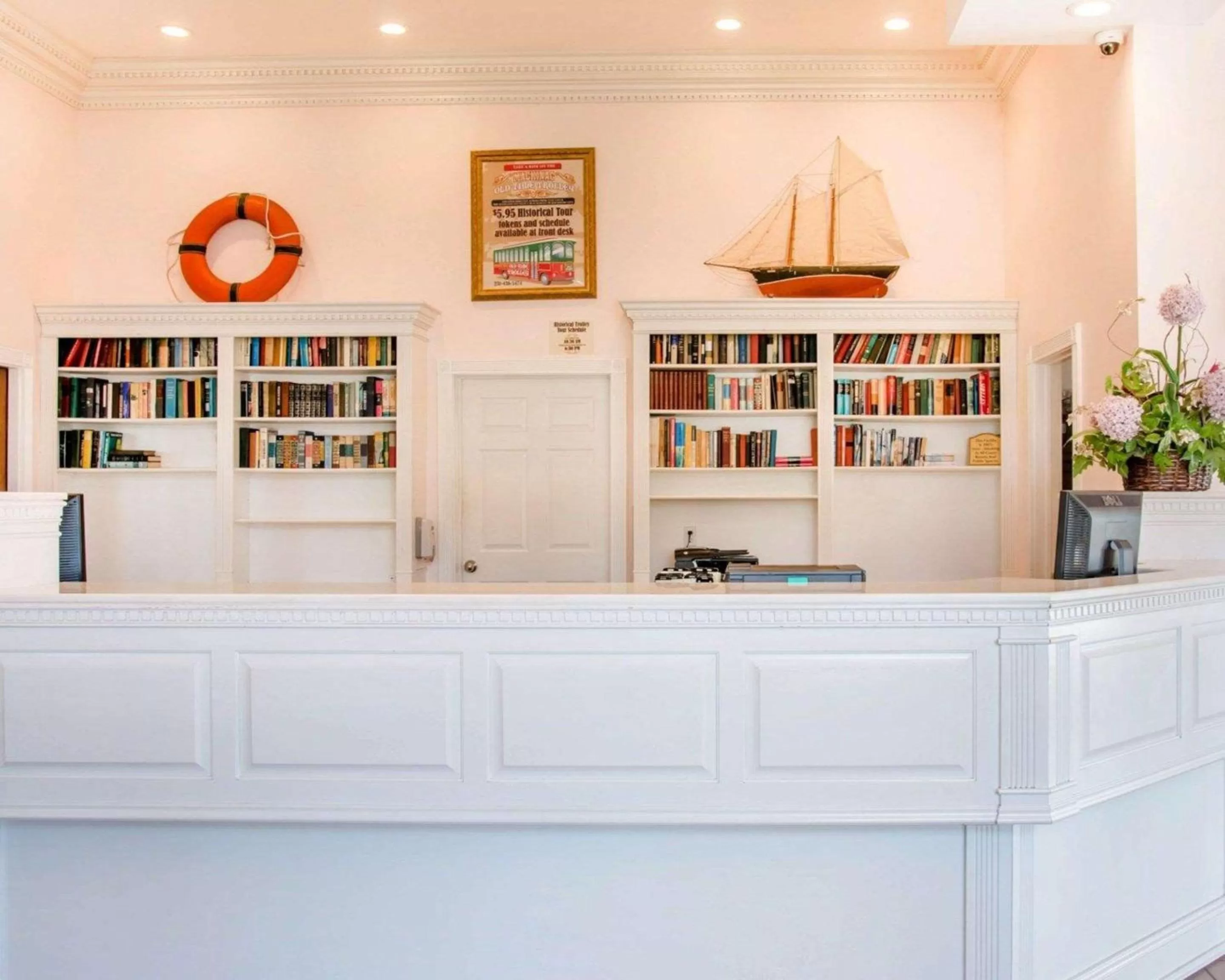 Lobby or reception in Comfort Inn Lakeside