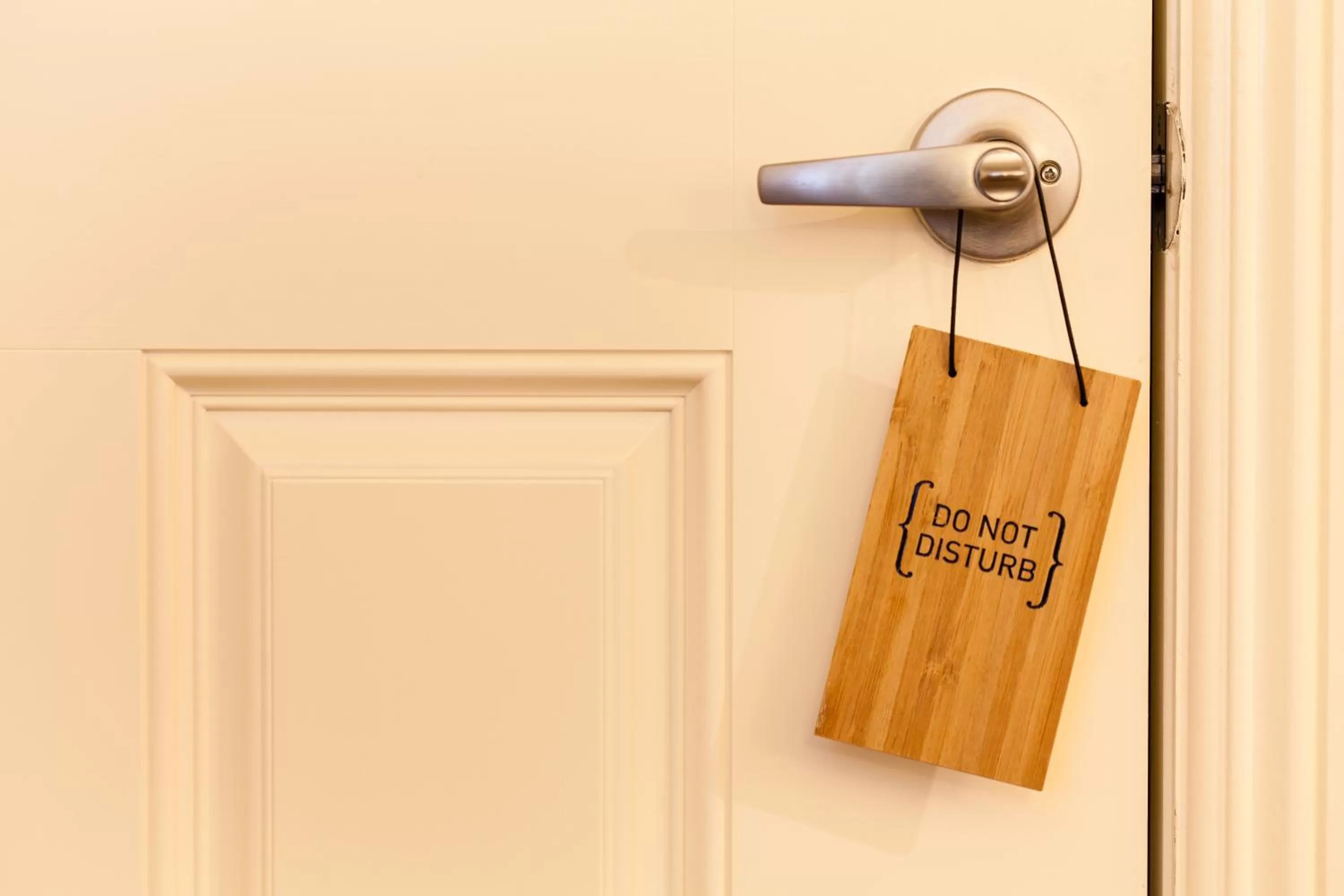 Decorative detail in The Vendange Carmel Inn & Suites