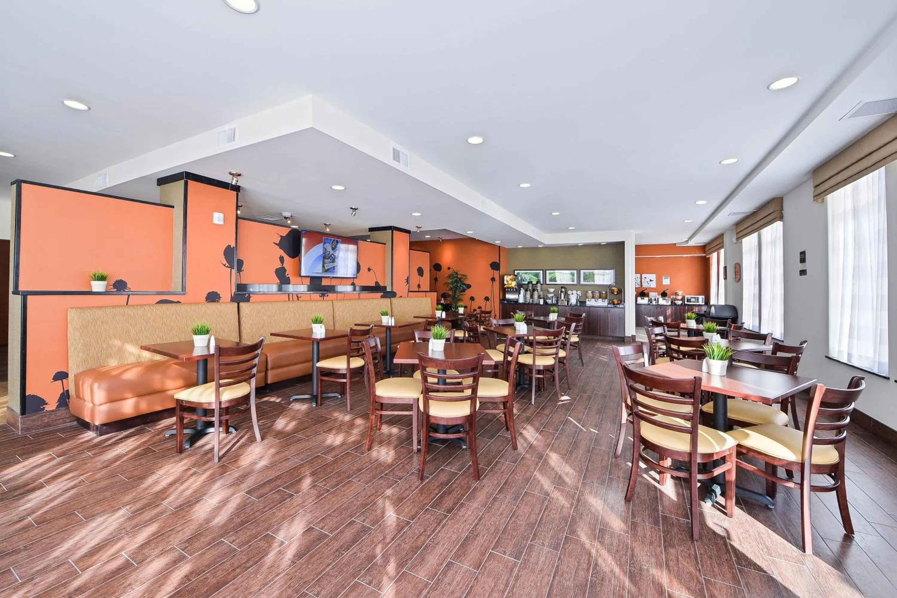 Dining area in Sleep Inn & Suites Austin – Tech Center