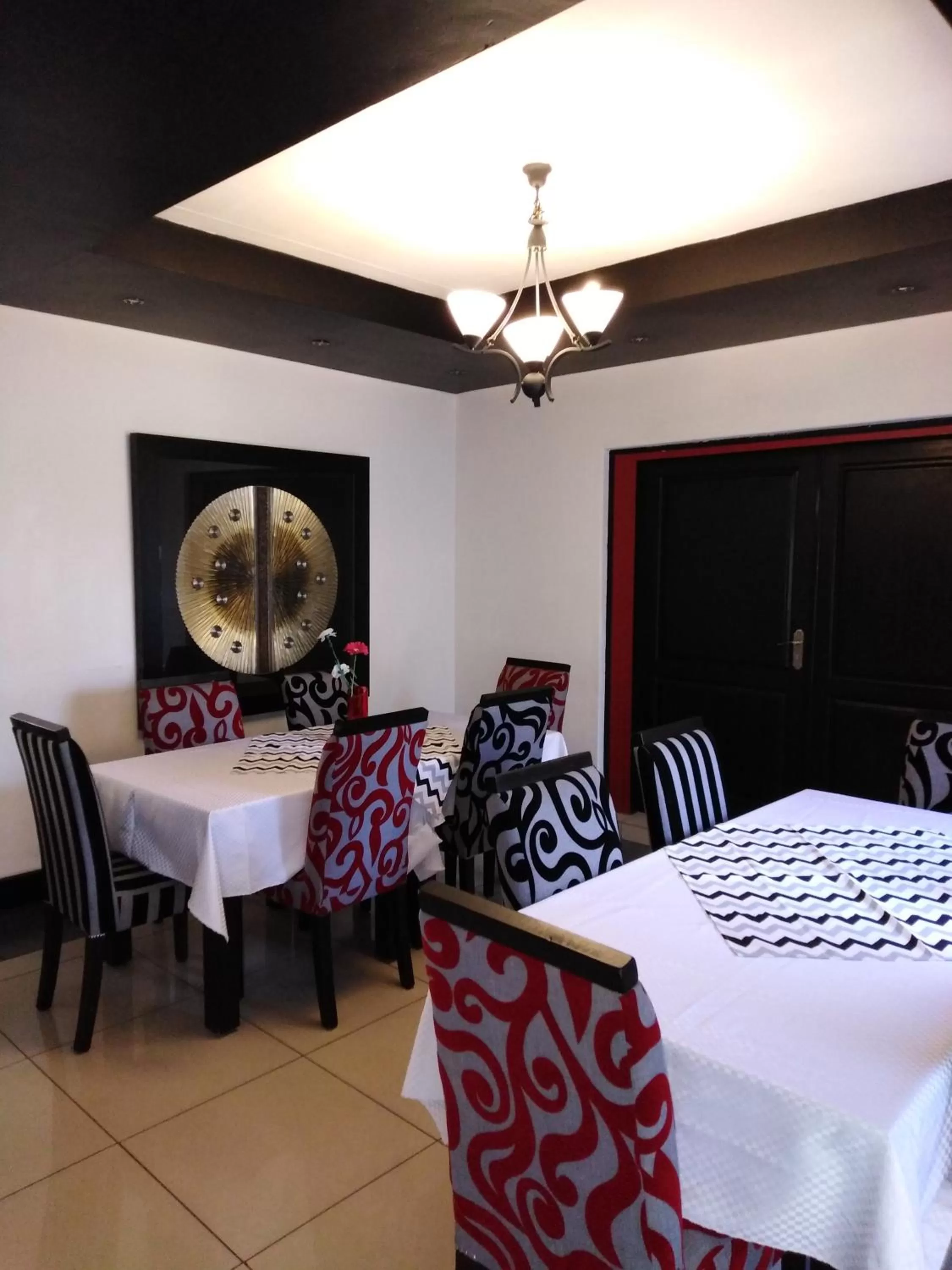 Dining area in Big Ben Lodge